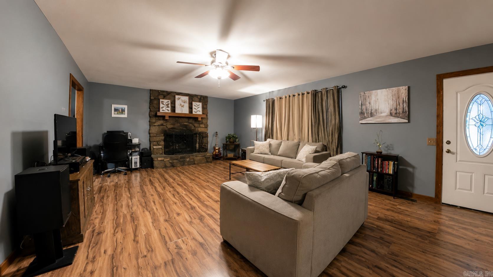 103 Dyson Road Property Photo 4