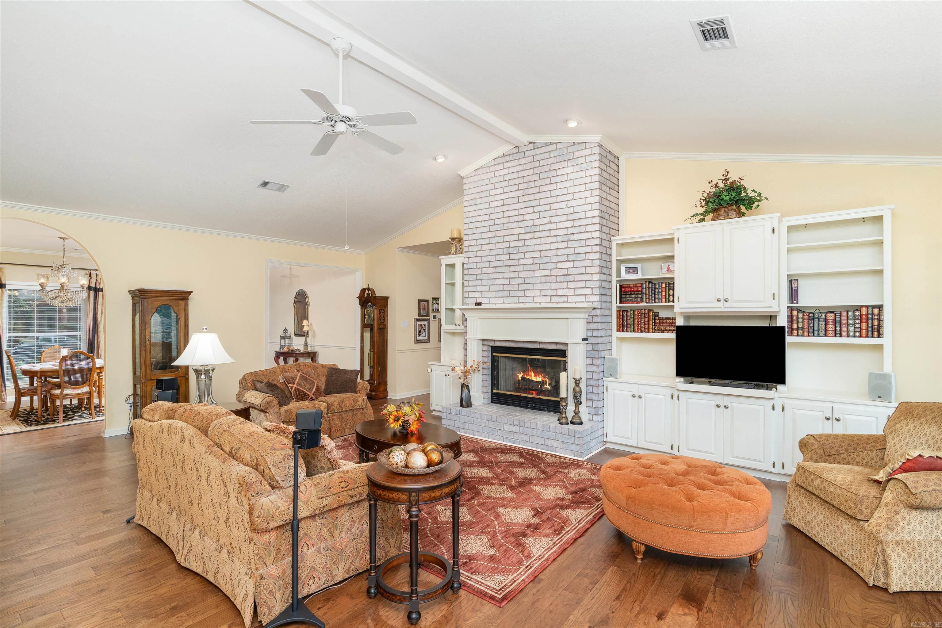 109 Alexwood Property Photo 8