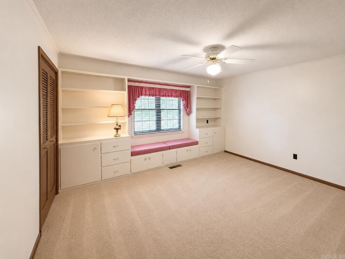 525 Central Landing Blvd Property Photo 5