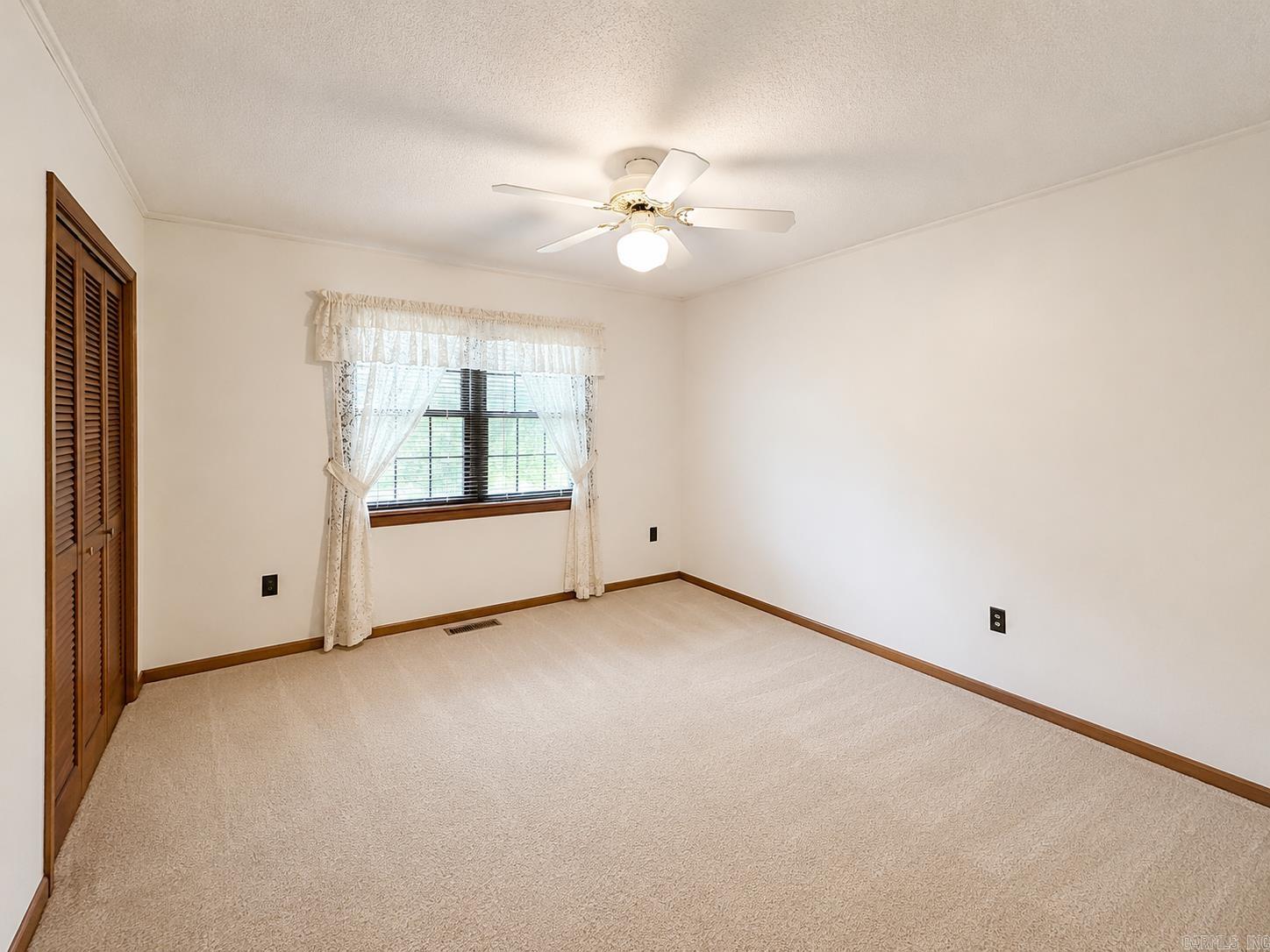 525 Central Landing Blvd Property Photo 6