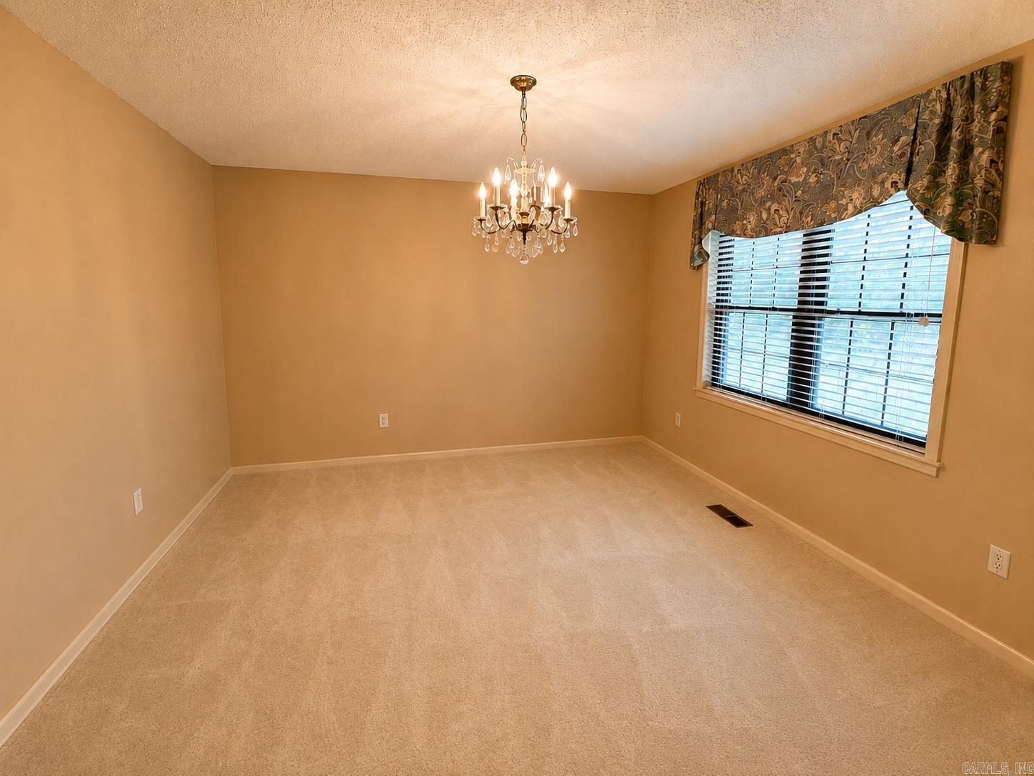 525 Central Landing Blvd Property Photo 9