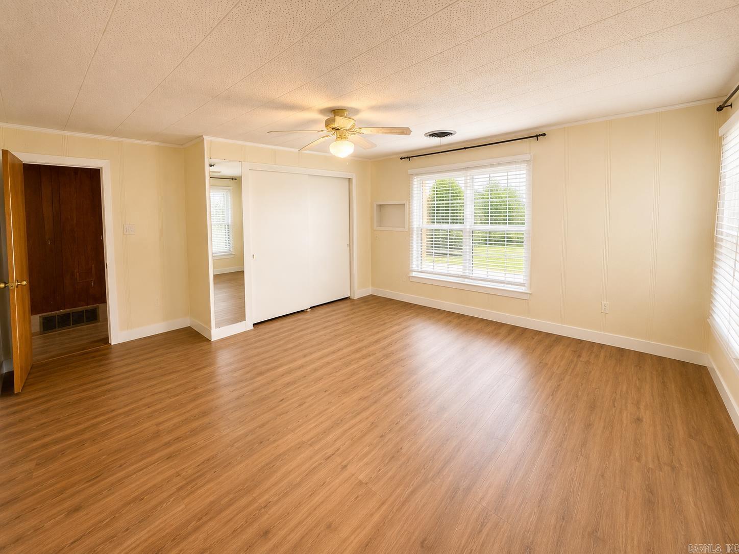 525 Central Landing Blvd Property Photo 21