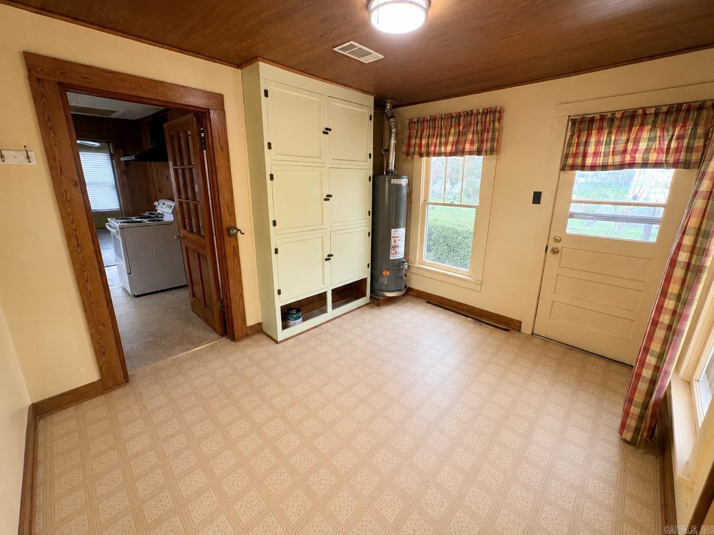 525 Central Landing Blvd Property Photo 23