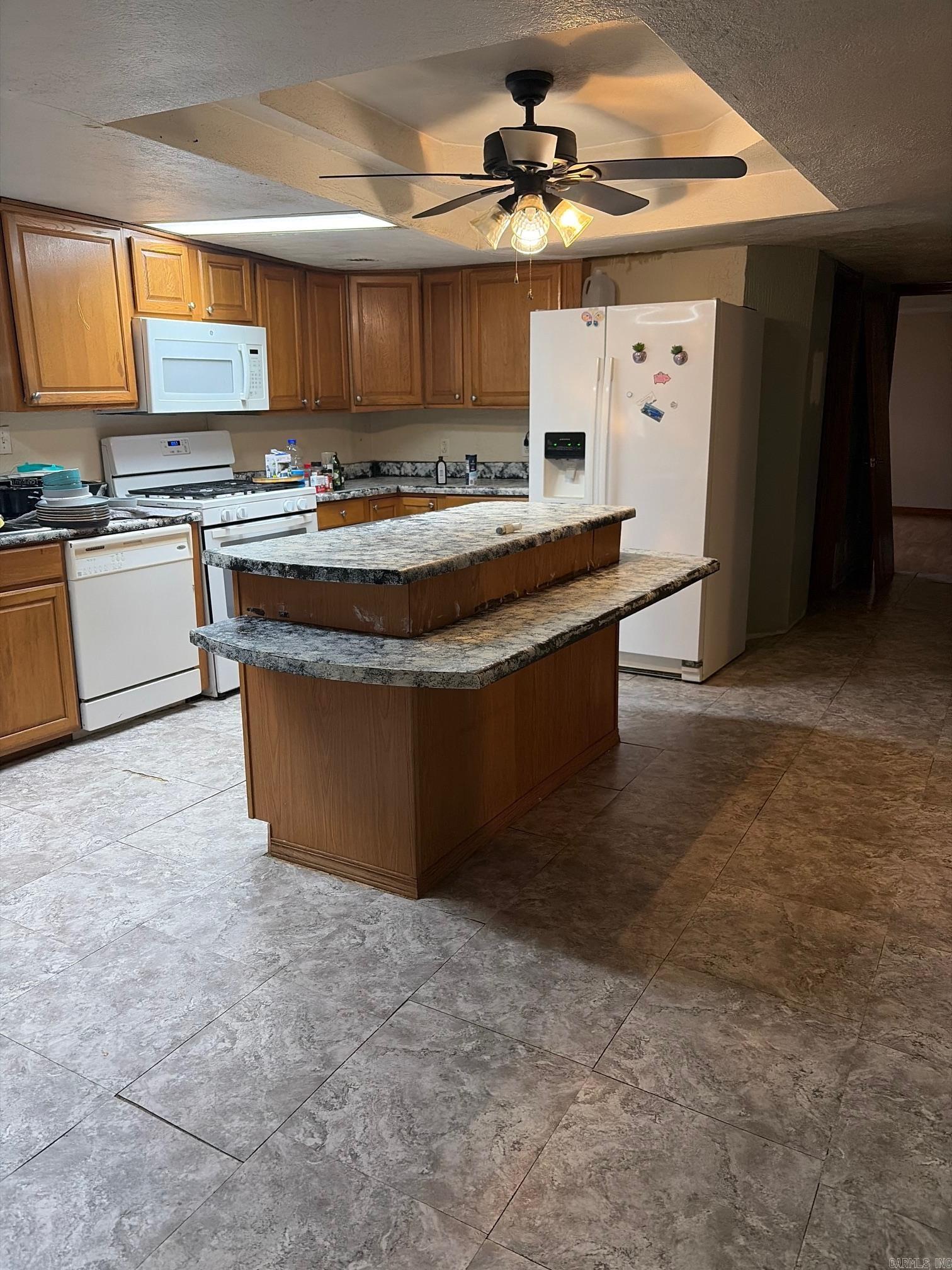 100 Kendall Drive Drive Property Photo 3