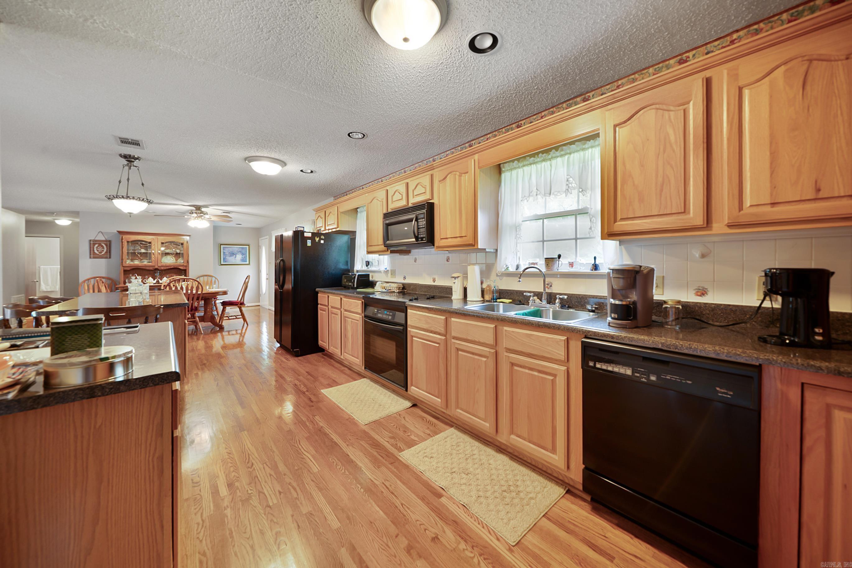 105 Campbell Street Property Photo 22