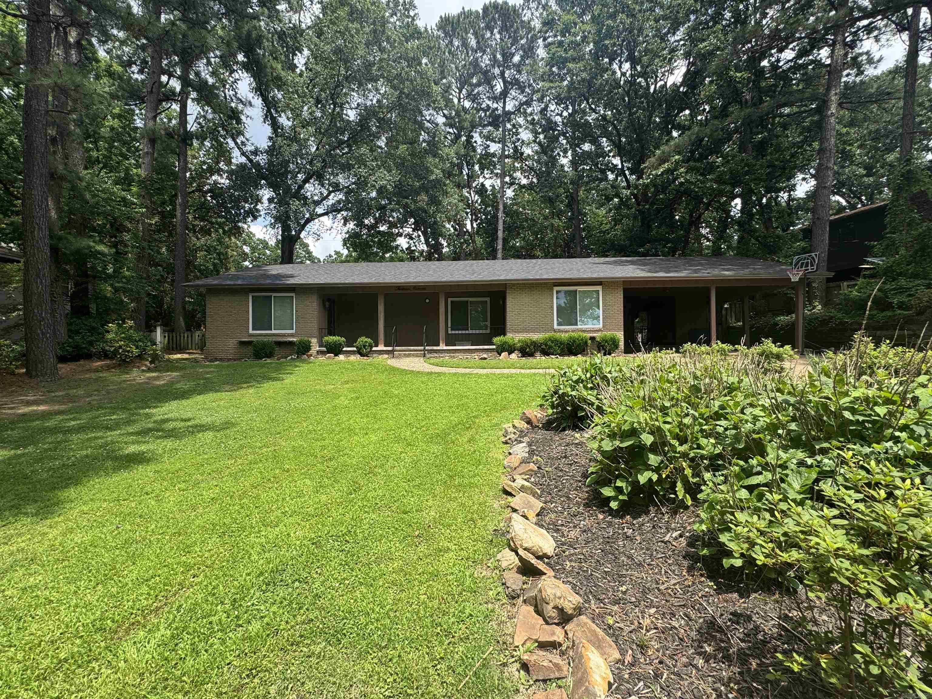 1311 Starfield Road Property Photo 4