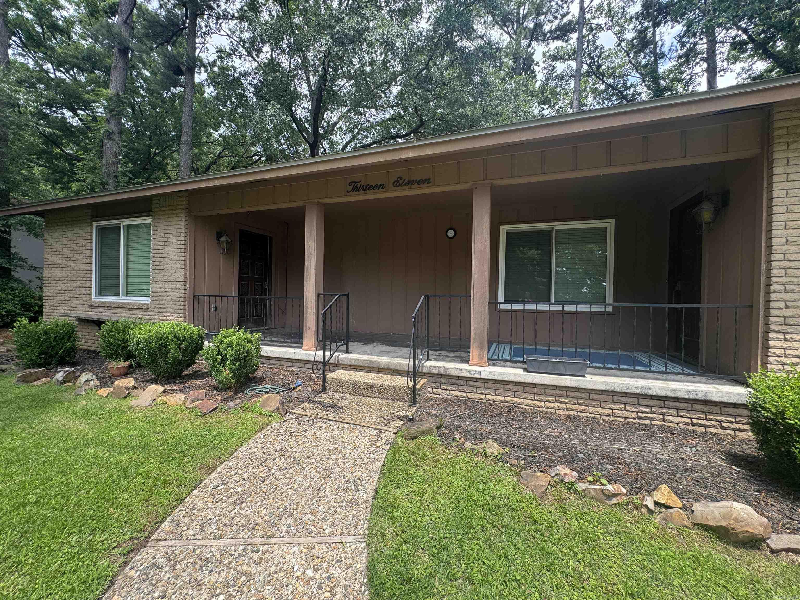 1311 Starfield Road Property Photo 6
