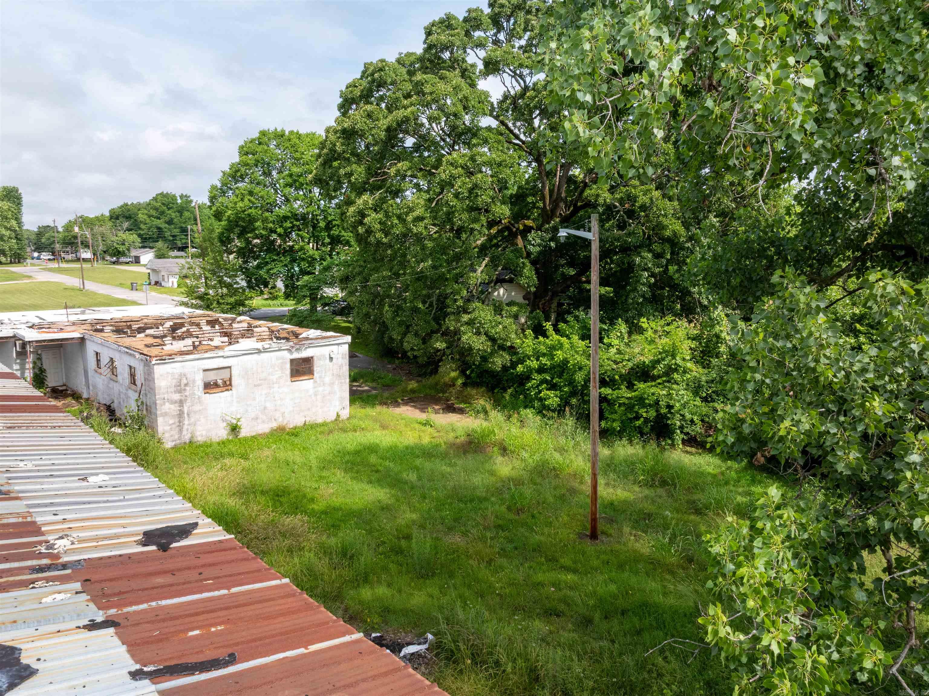 450 College Street Property Photo 12