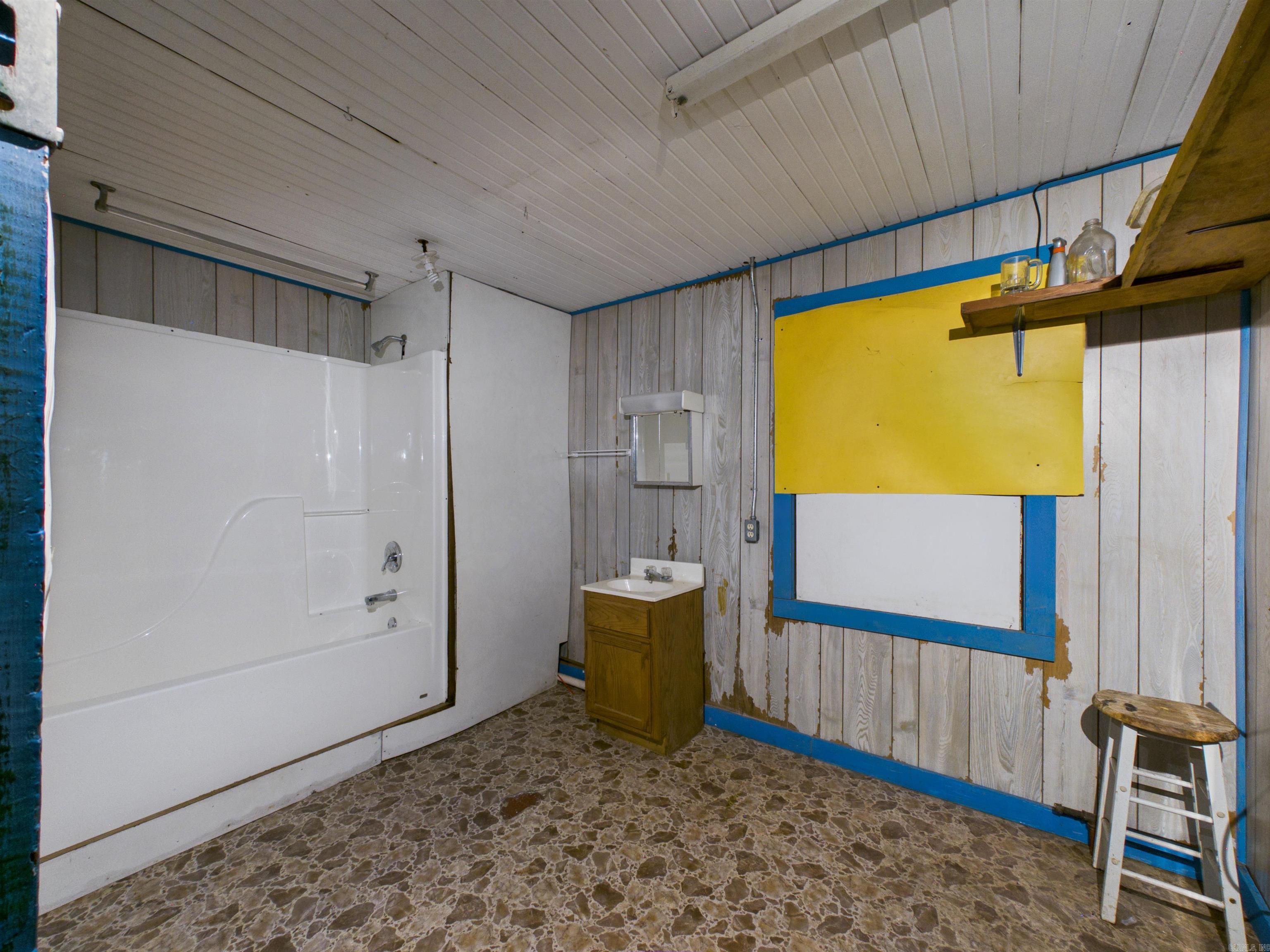 450 College Street Property Photo 26
