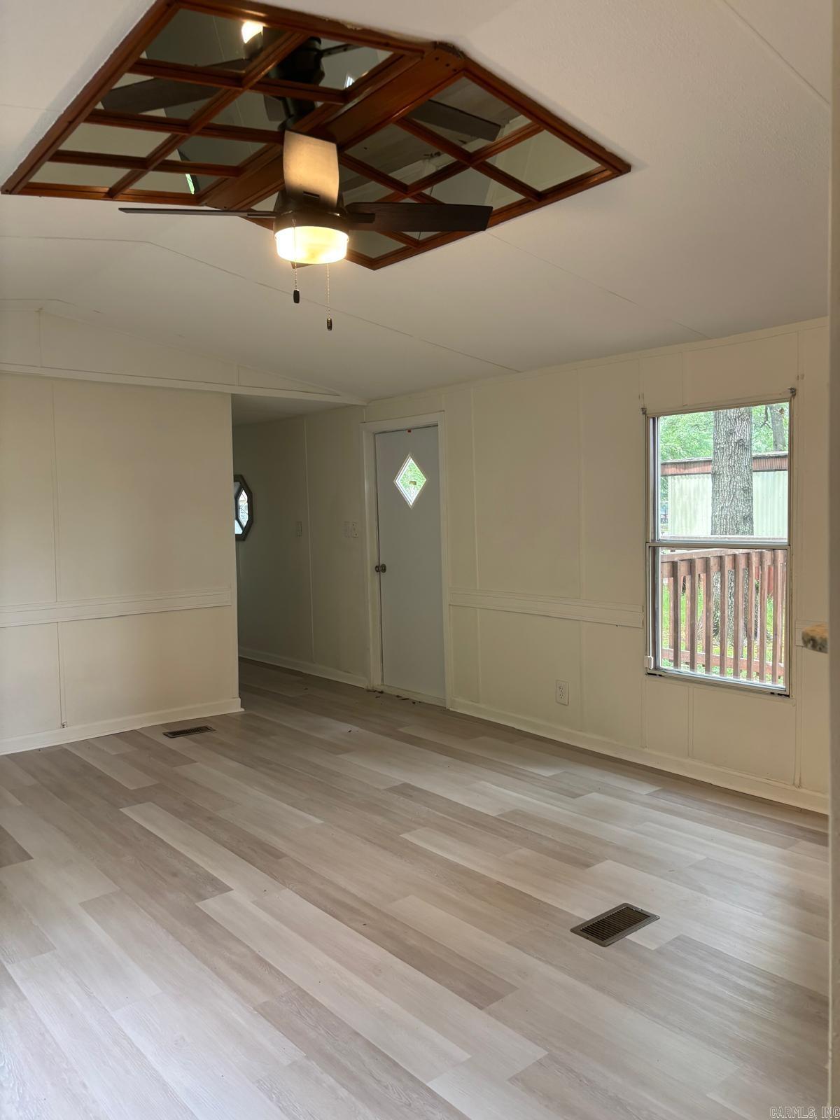 1721 Leonard Drive Property Photo 4