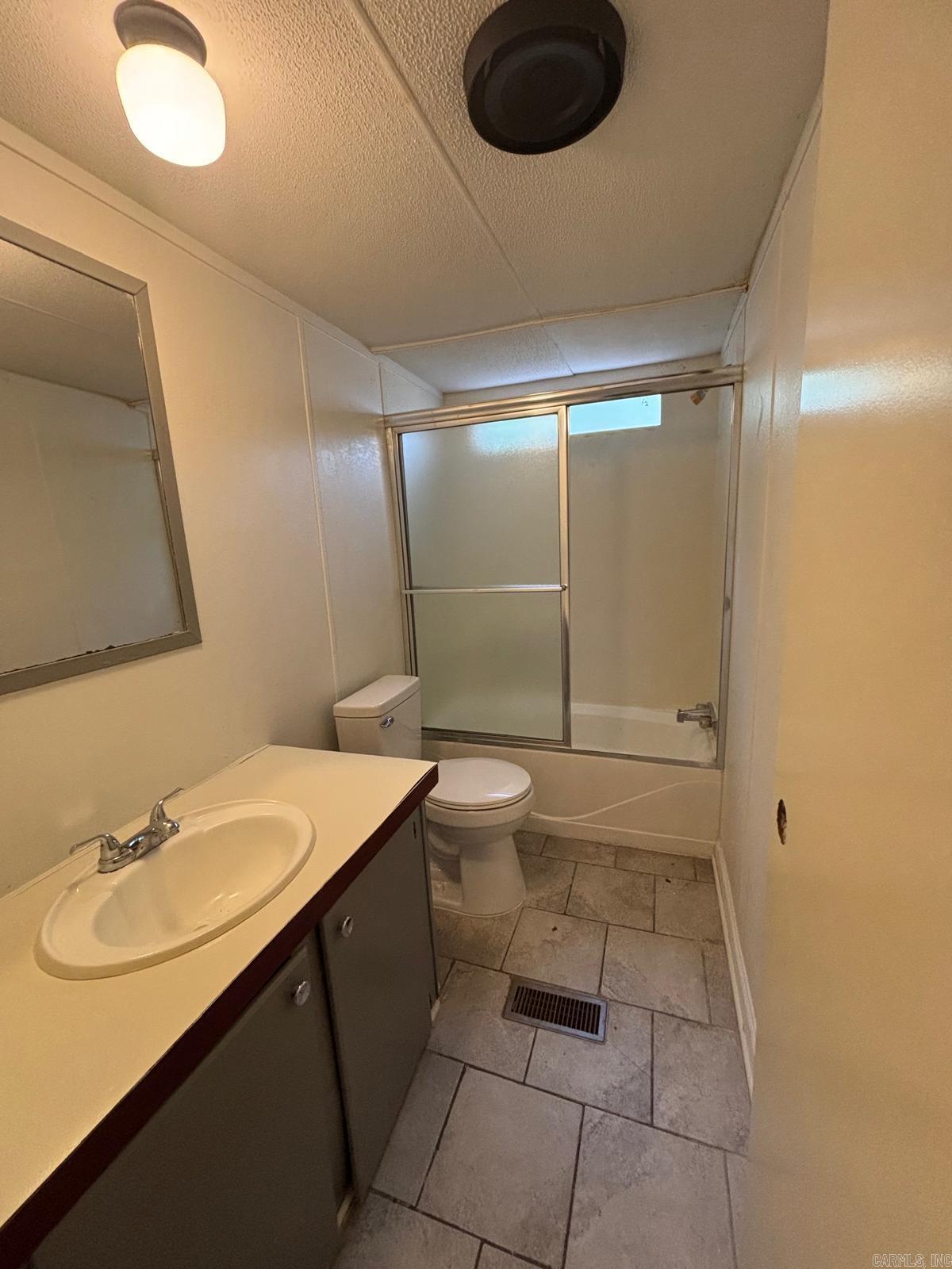 1721 Leonard Drive Property Photo 10