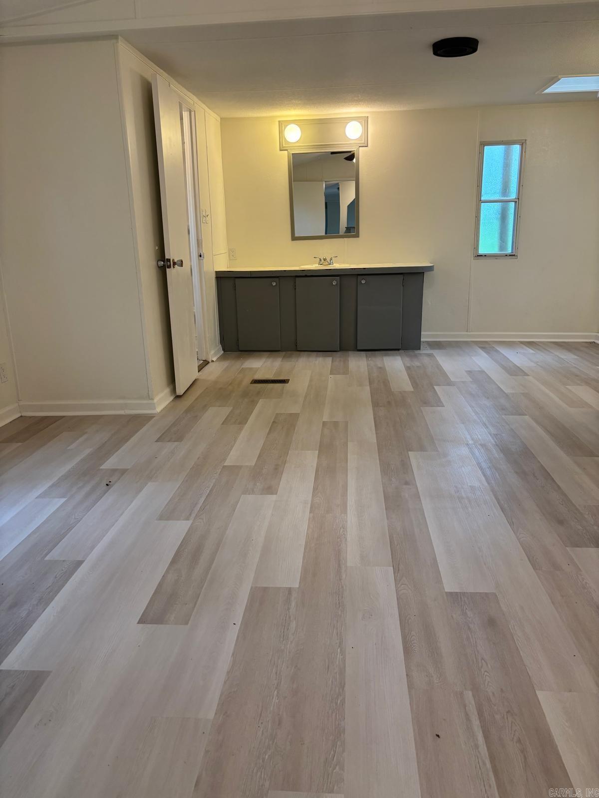 1721 Leonard Drive Property Photo 15