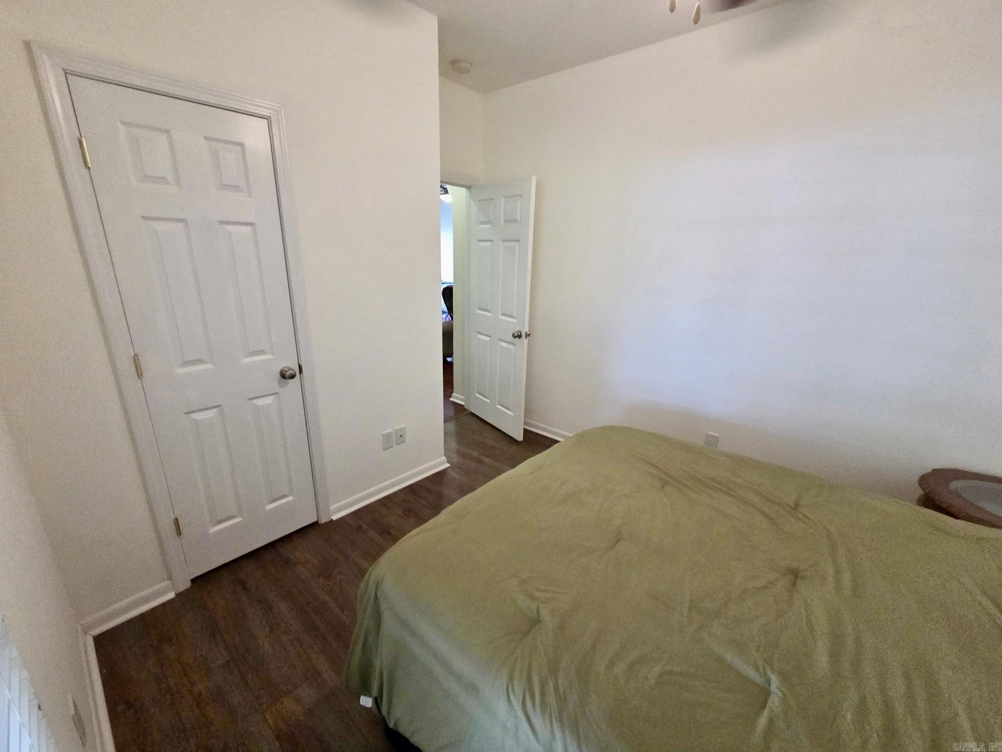 519 S Market St Property Photo 22