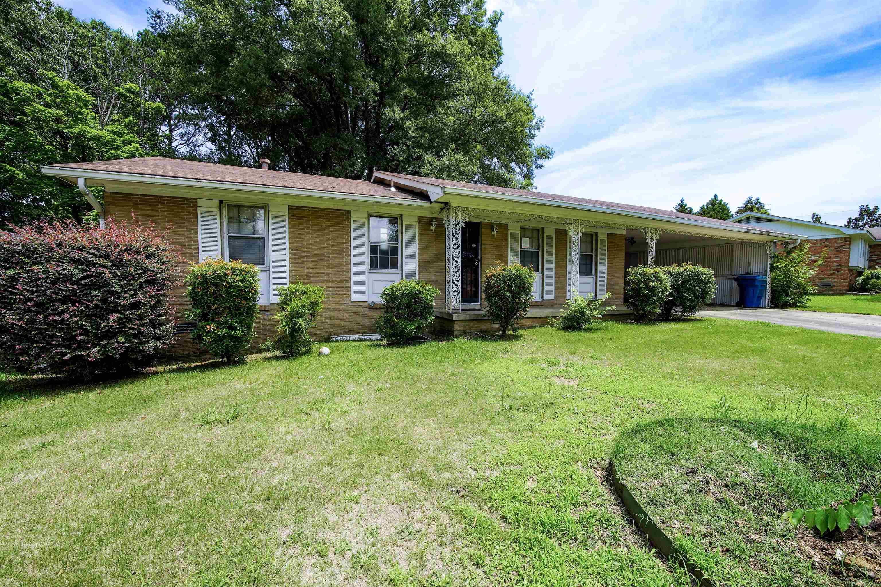8109 McDaniel Drive Property Photo 1