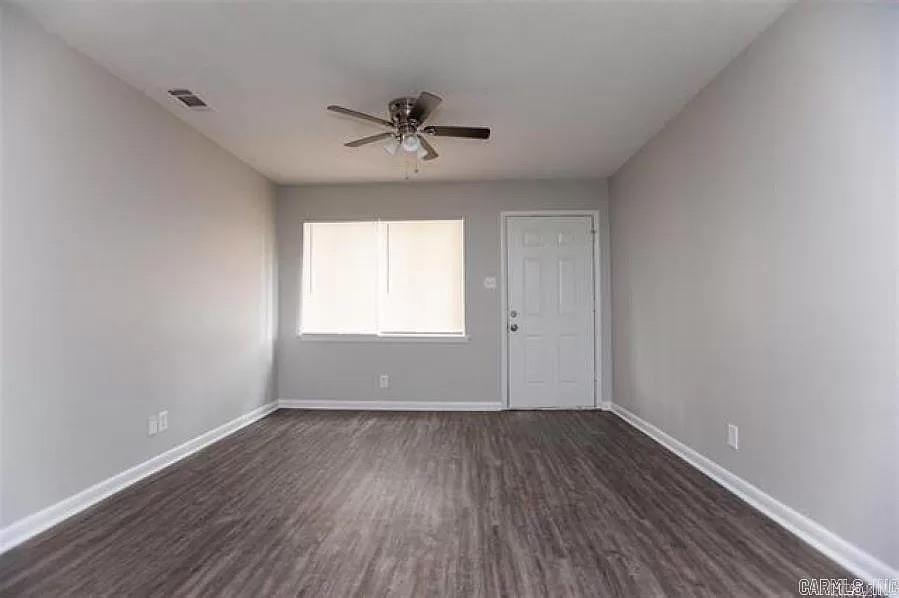 8915 Merrivale Dr Drive Property Photo 2