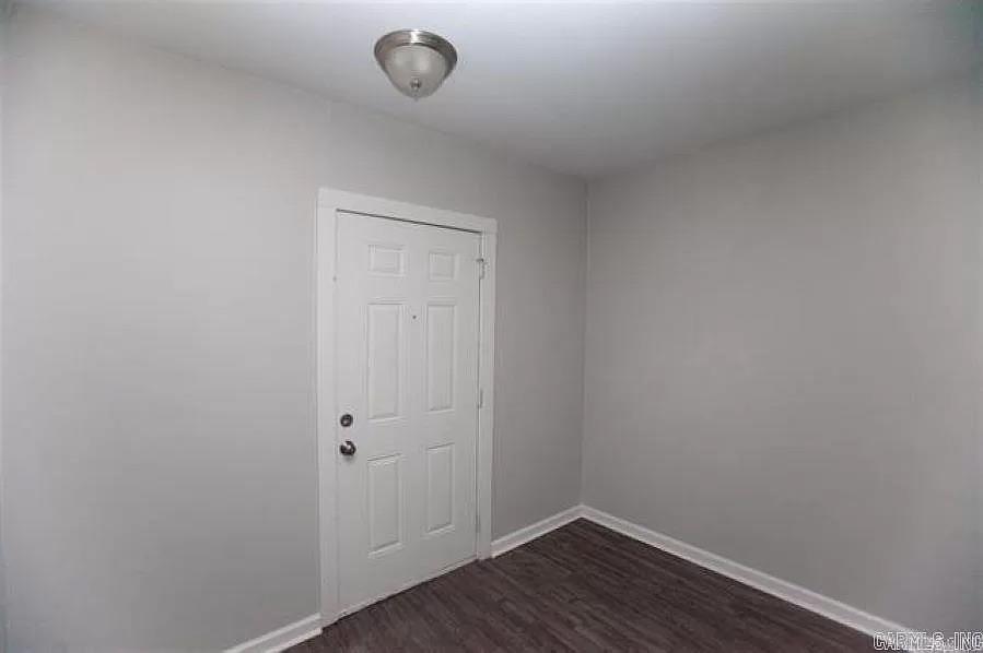 8915 Merrivale Dr Drive Property Photo 7