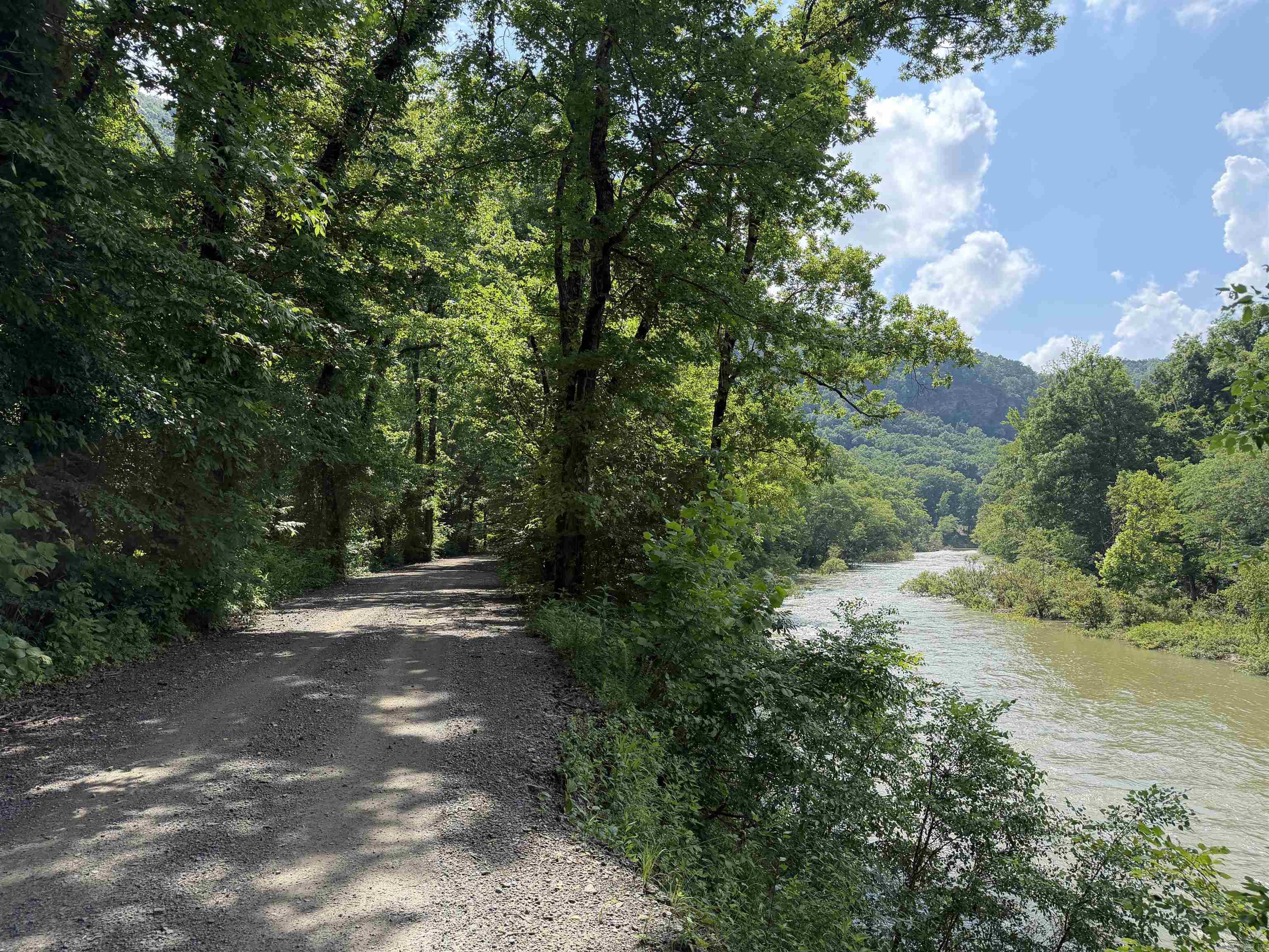 000 River Road Property Photo 3