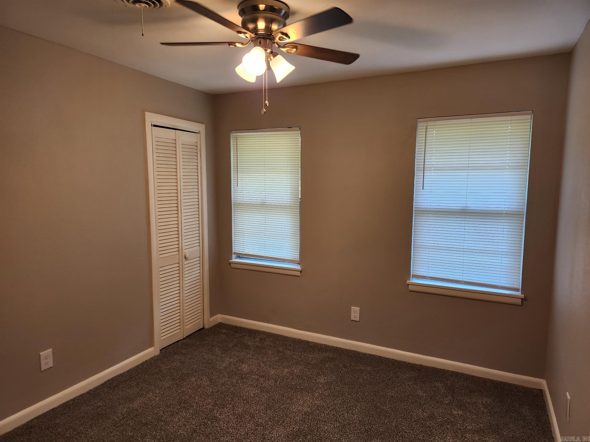 1005 Thompson Street Property Photo 17