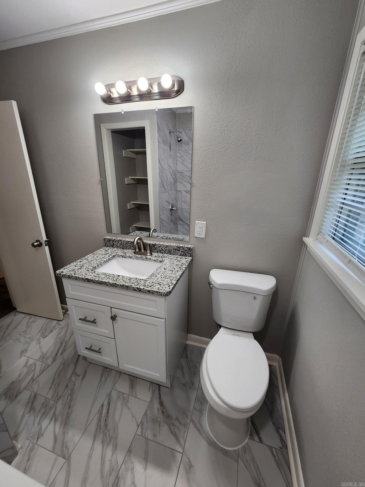 1005 Thompson Street Property Photo 20