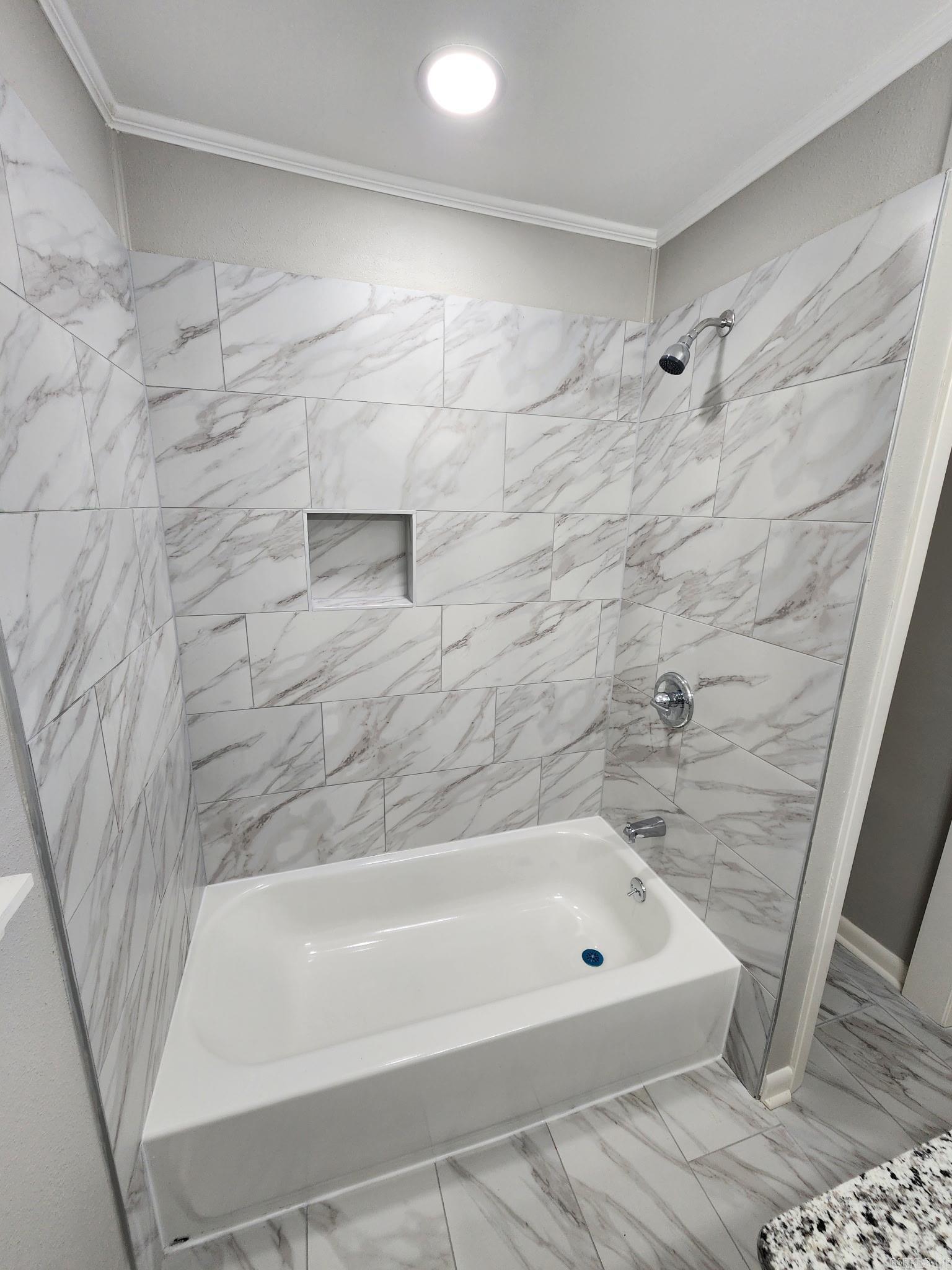 1005 Thompson Street Property Photo 21