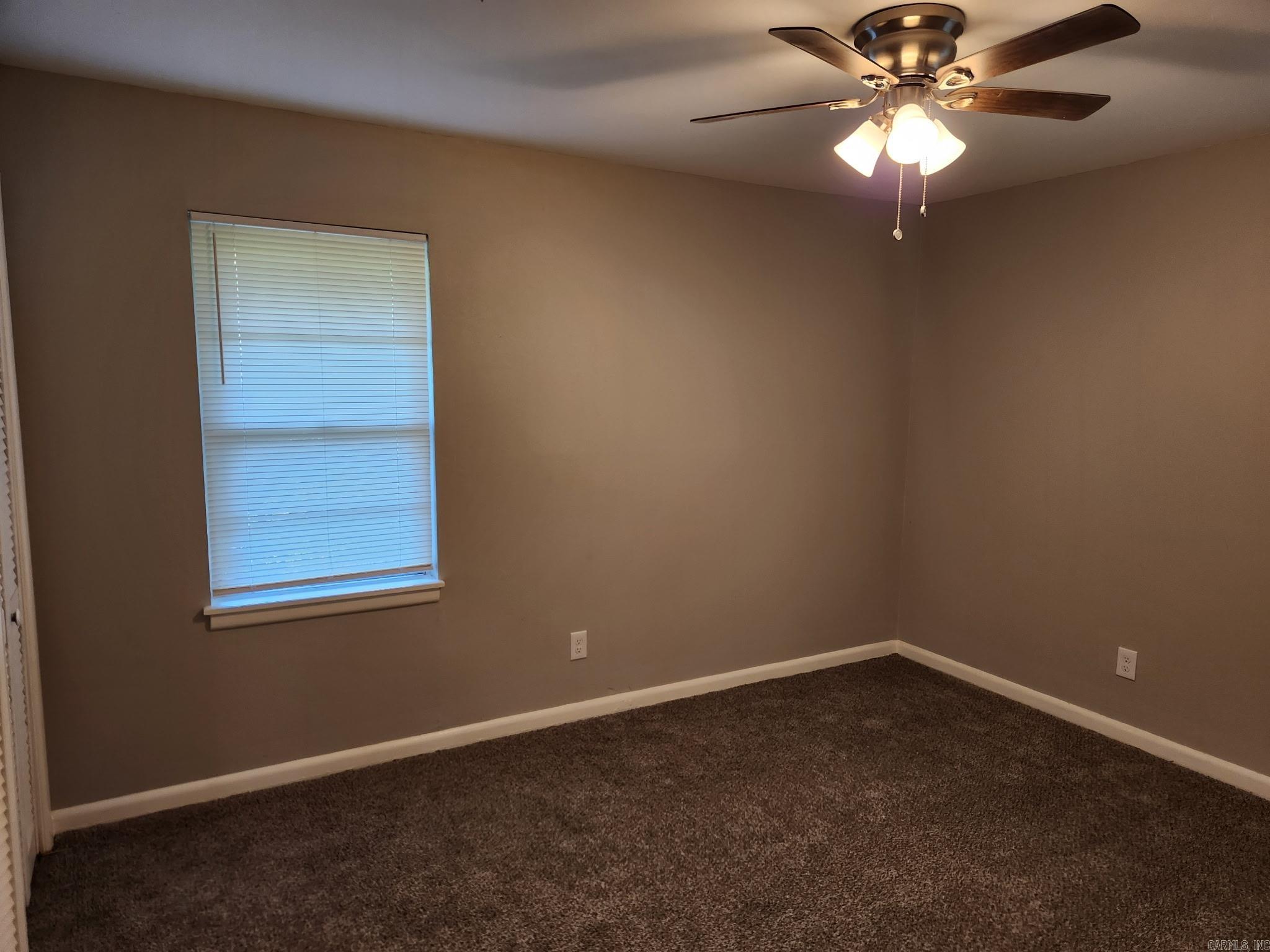 1005 Thompson Street Property Photo 22