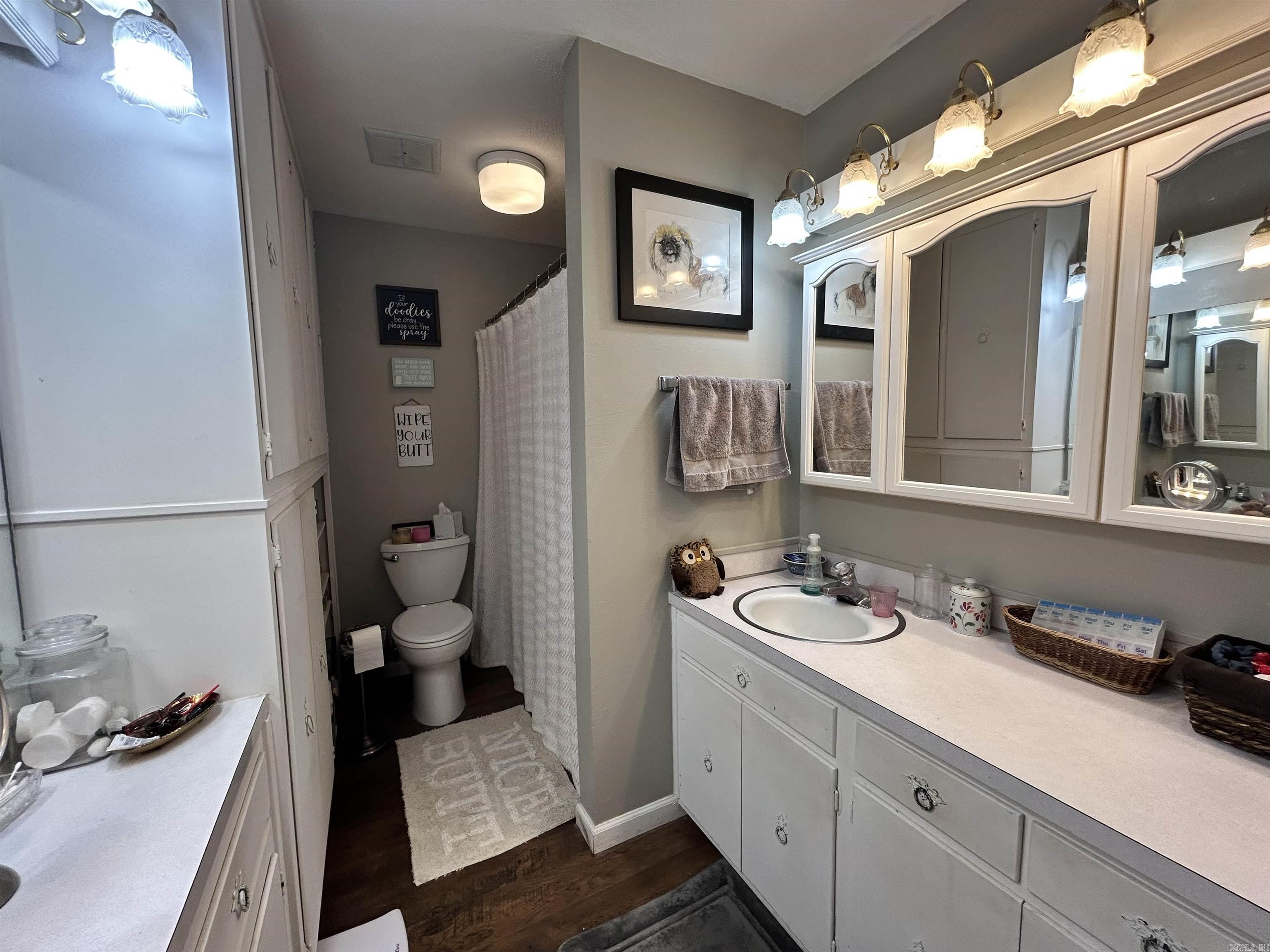 809 Meredith Street Property Photo 18