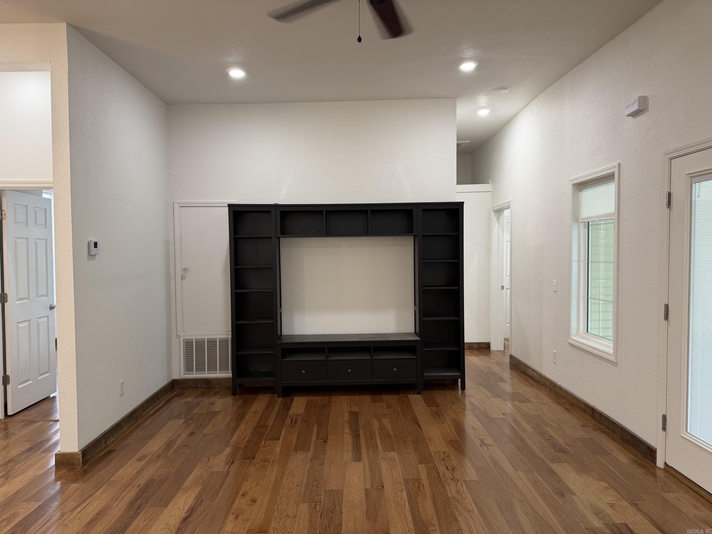 405 N Broadway Property Photo 15