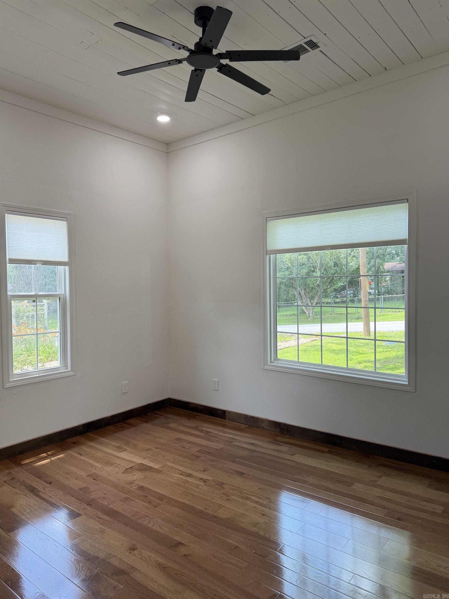 405 N Broadway Property Photo 18
