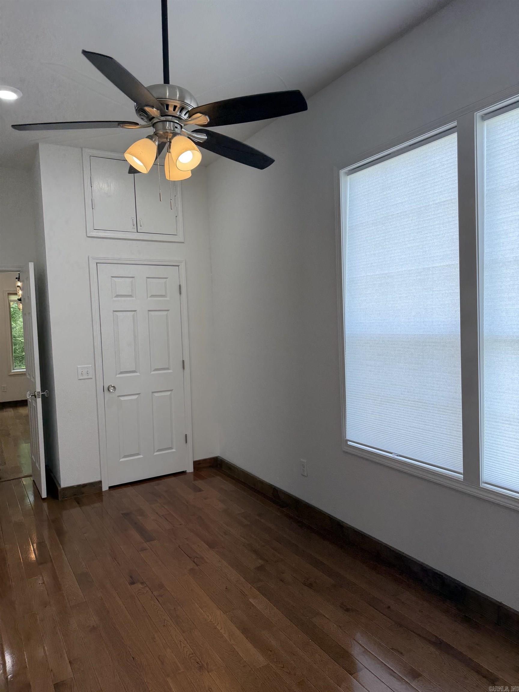 405 N Broadway Property Photo 27