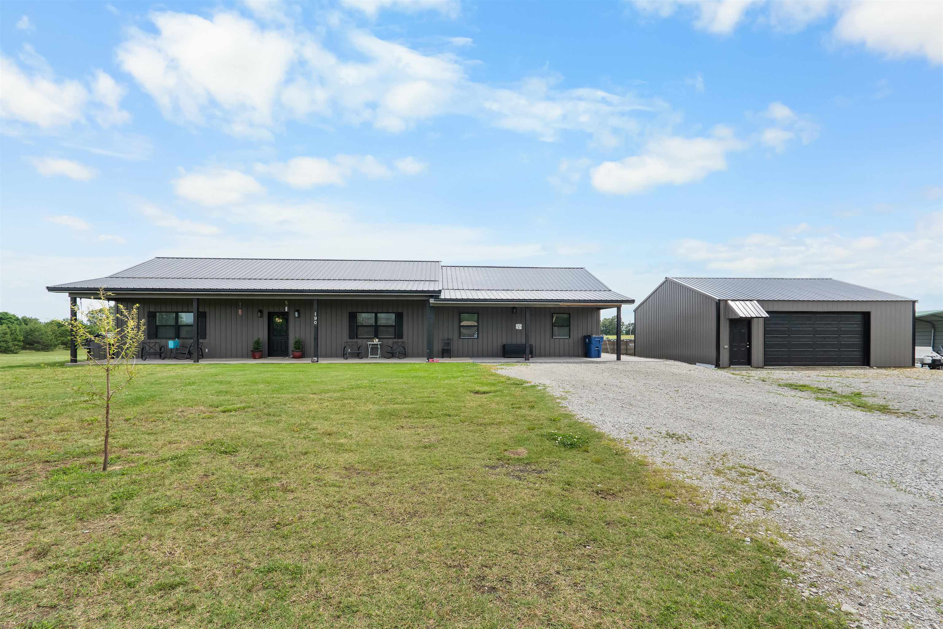 190 Sawyer Hollow