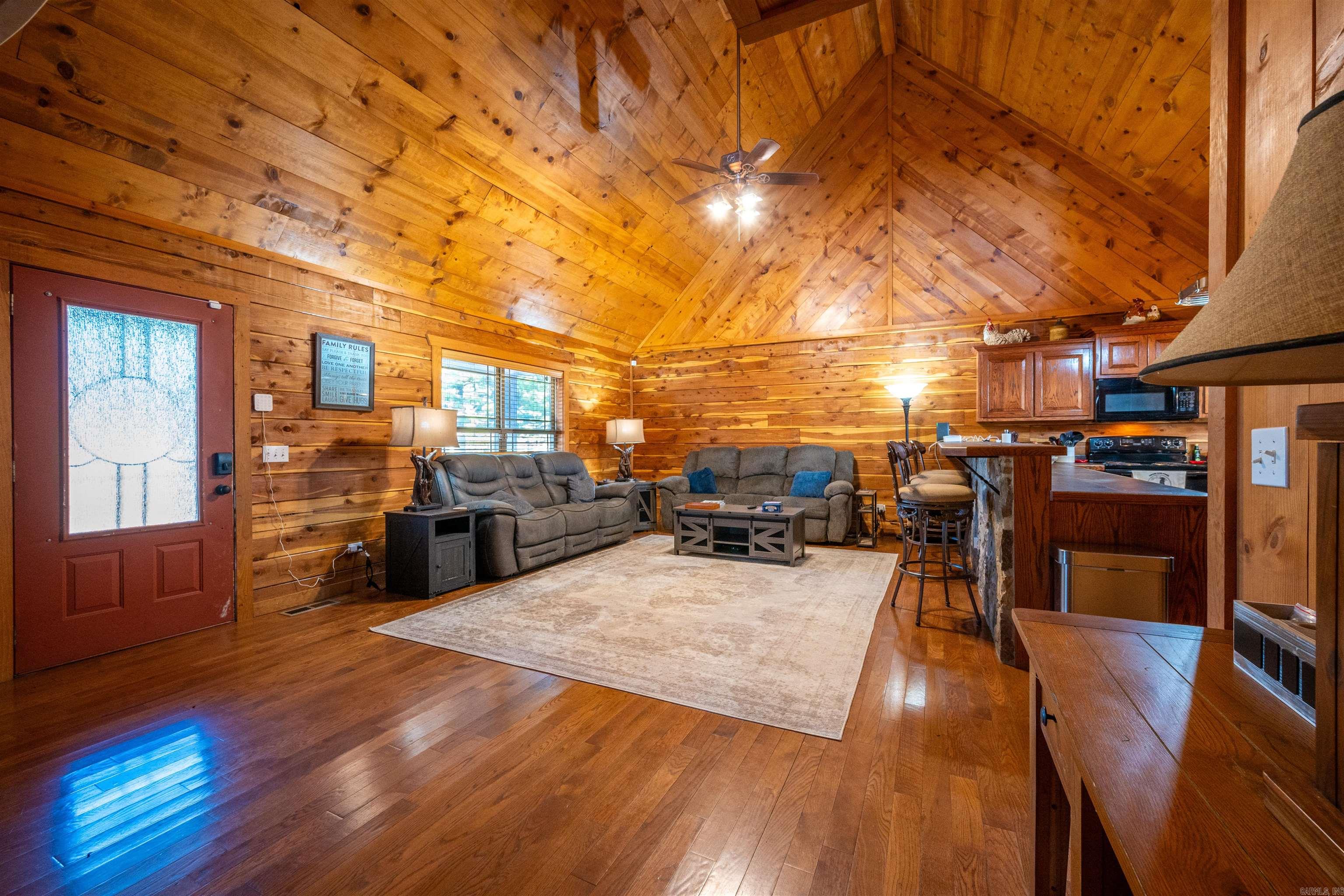 103 Tyler Road Property Photo 4