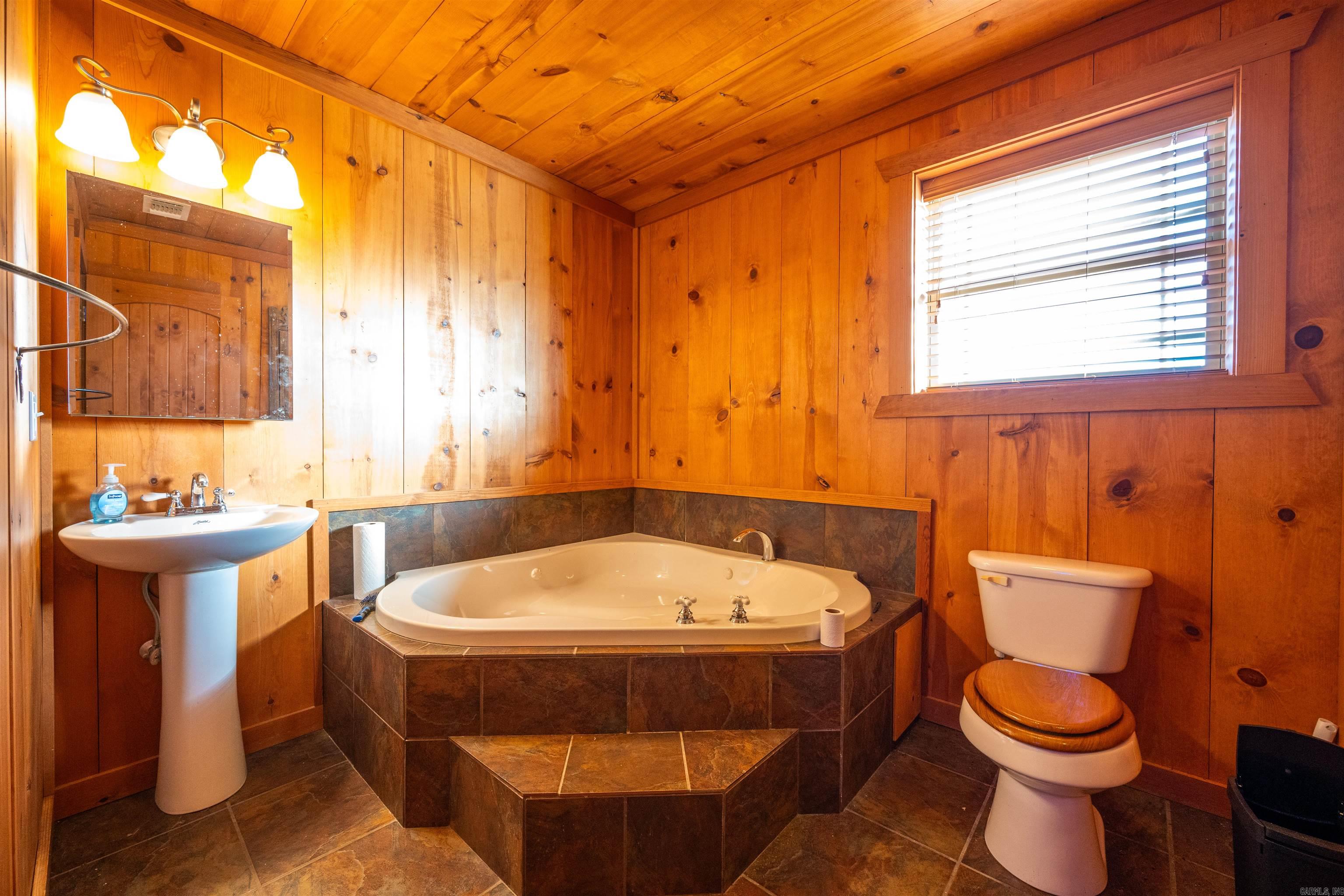 103 Tyler Road Property Photo 12