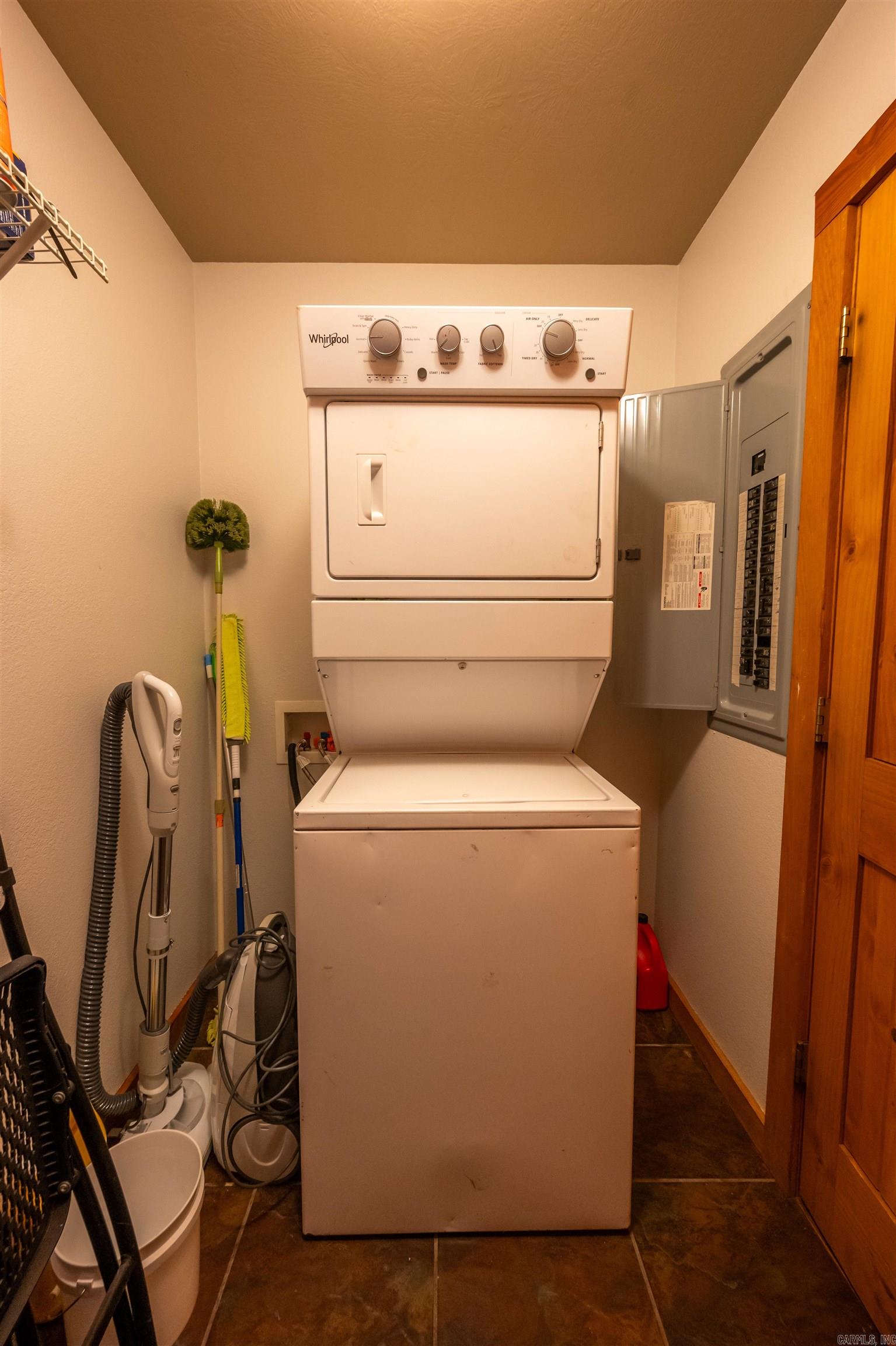 103 Tyler Road Property Photo 14