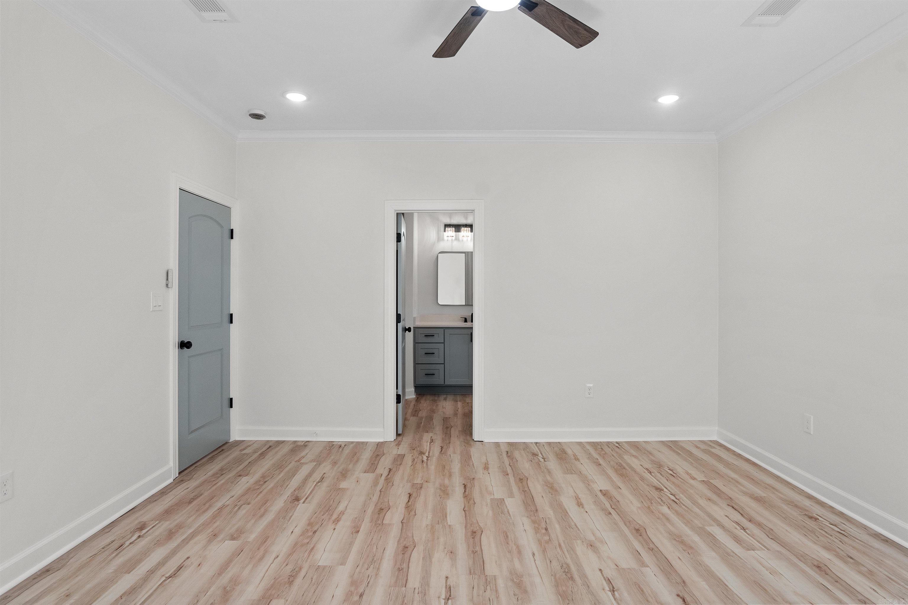 516 Madeleine Circle Property Photo 20