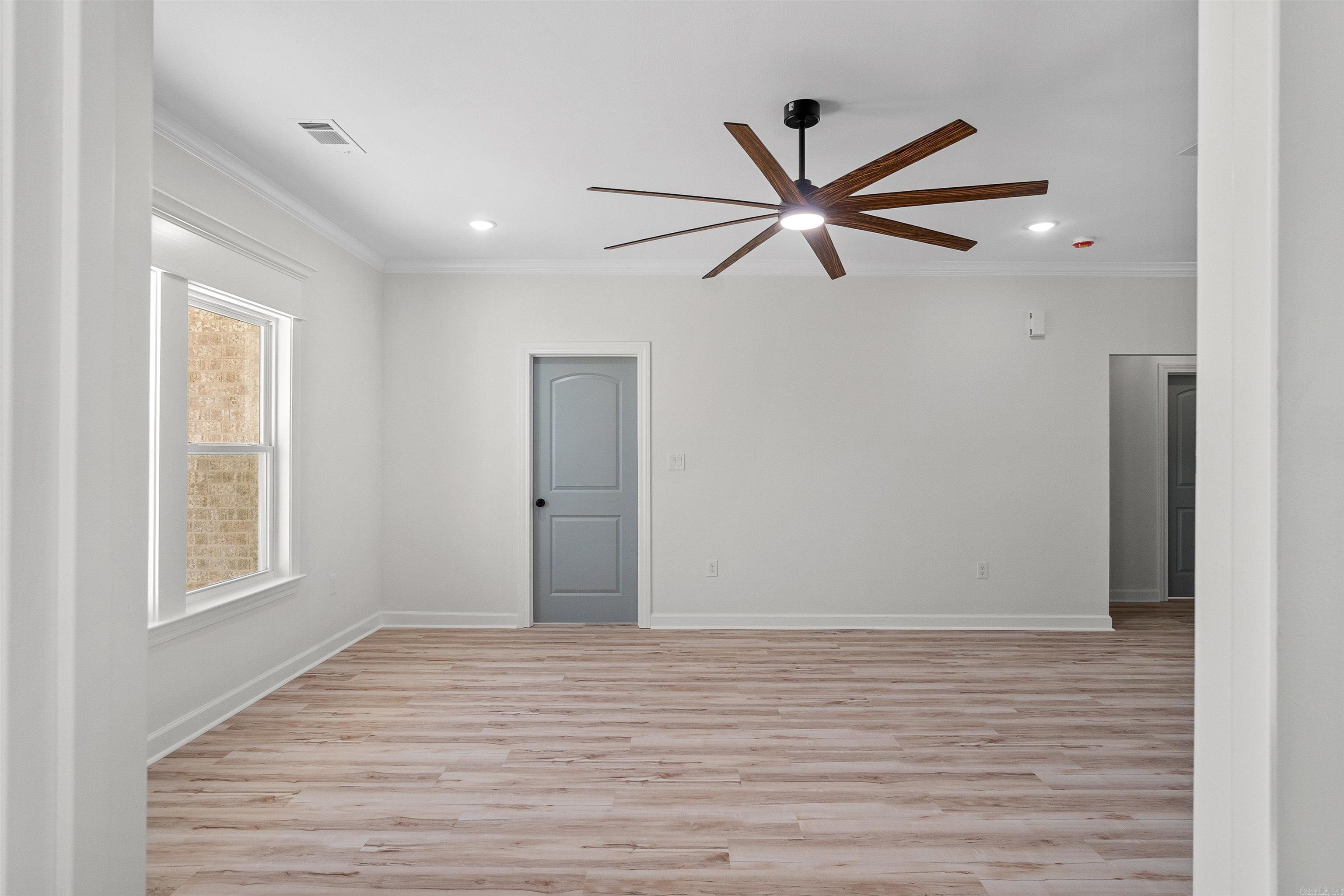 516 Madeleine Circle Property Photo 28
