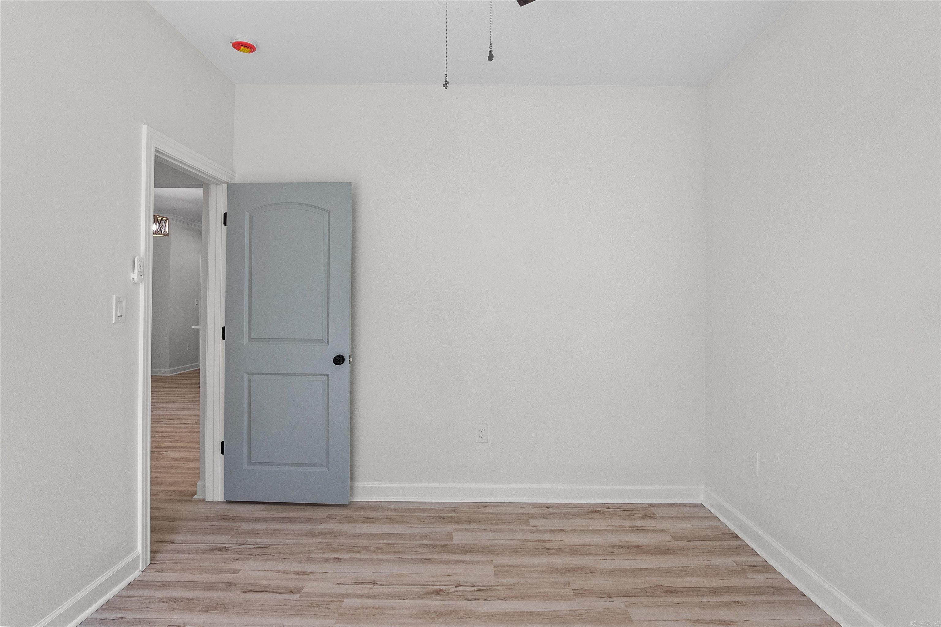 516 Madeleine Circle Property Photo 33