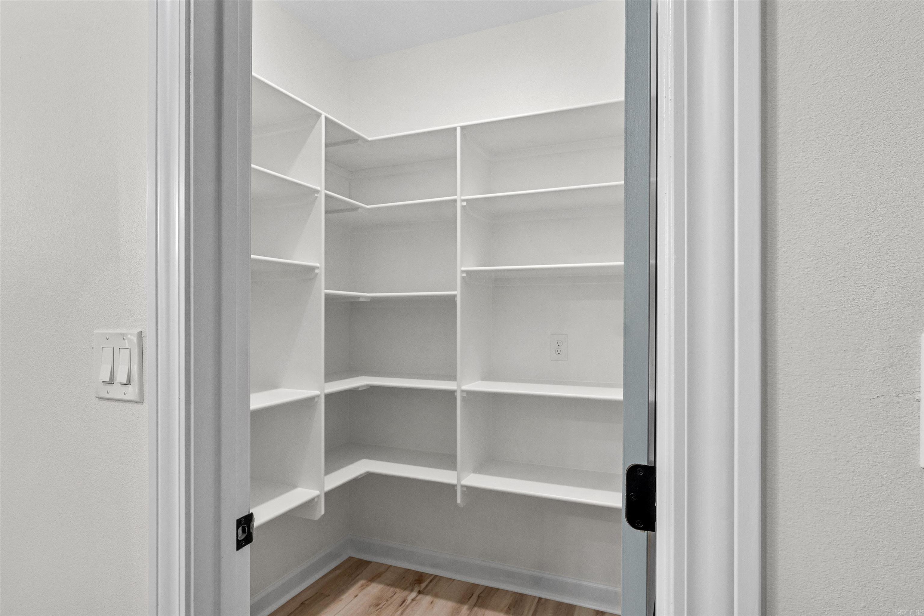 516 Madeleine Circle Property Photo 41