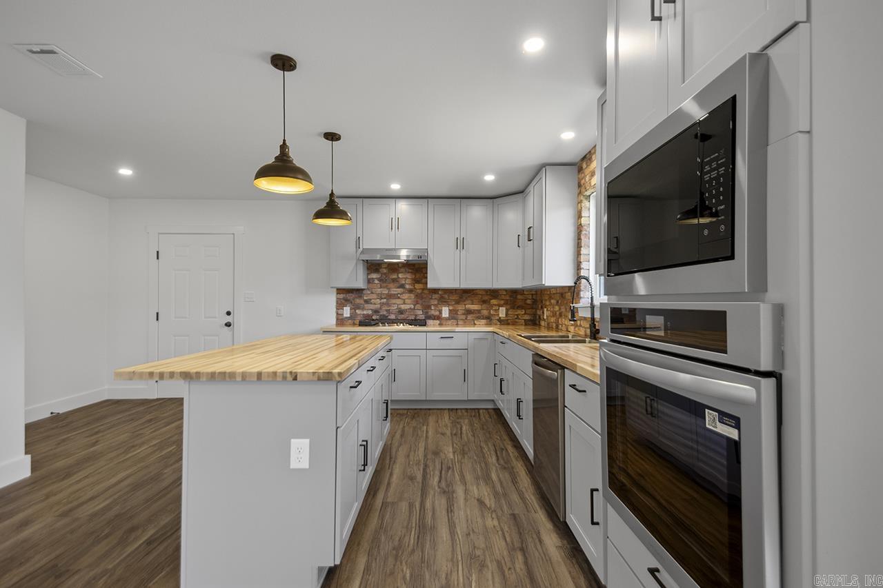 616 E Woodruff Avenue Property Photo 13