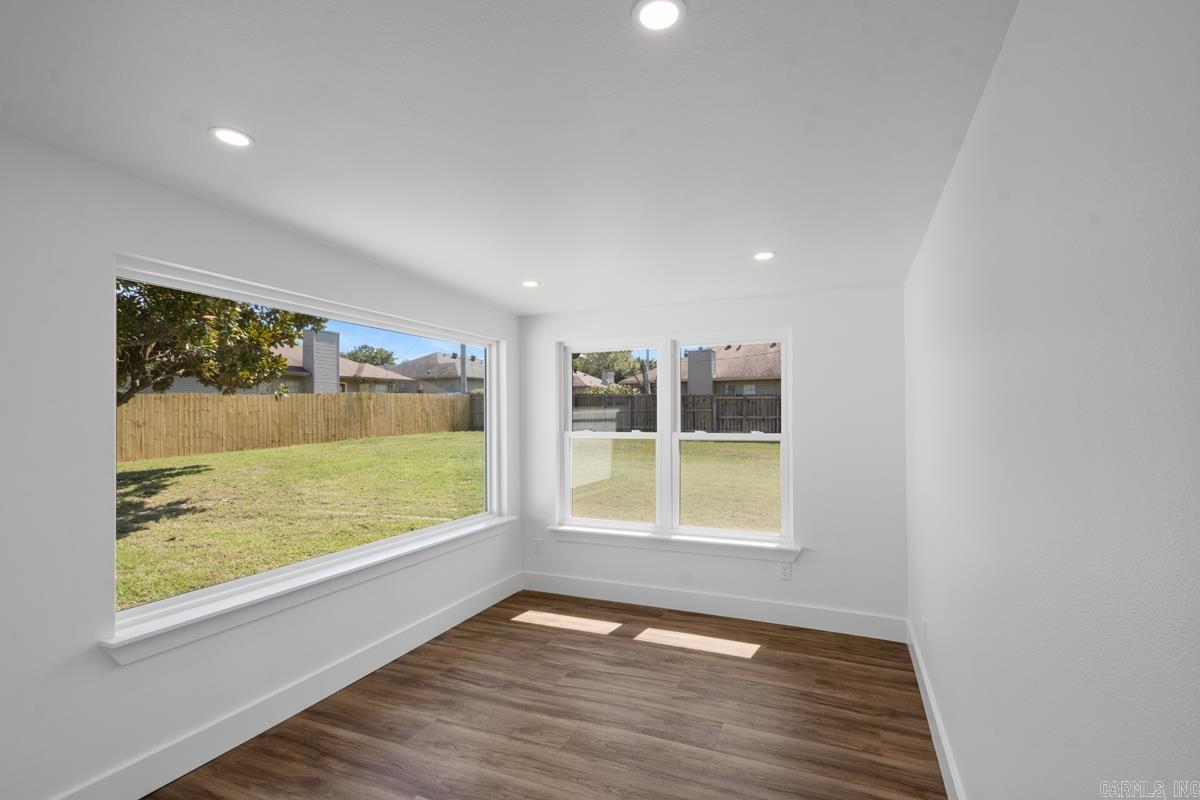 616 E Woodruff Avenue Property Photo 26