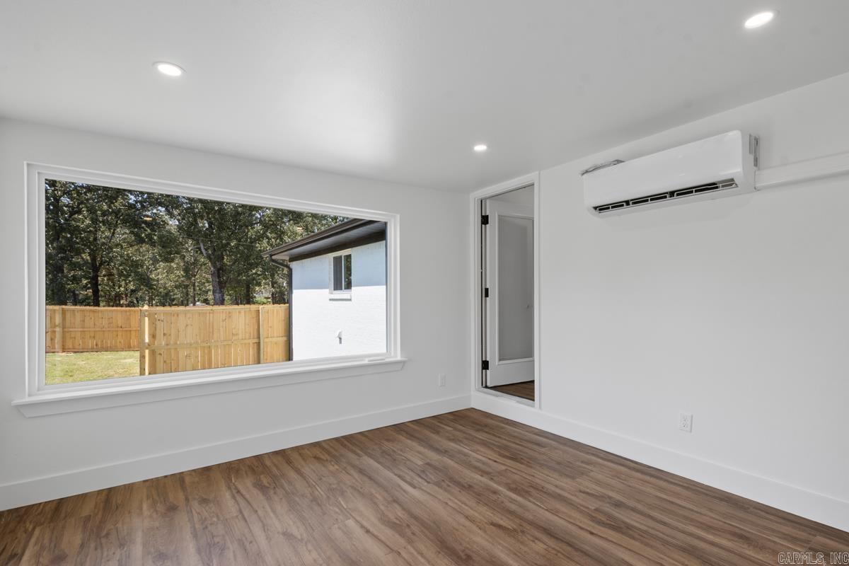 616 E Woodruff Avenue Property Photo 30