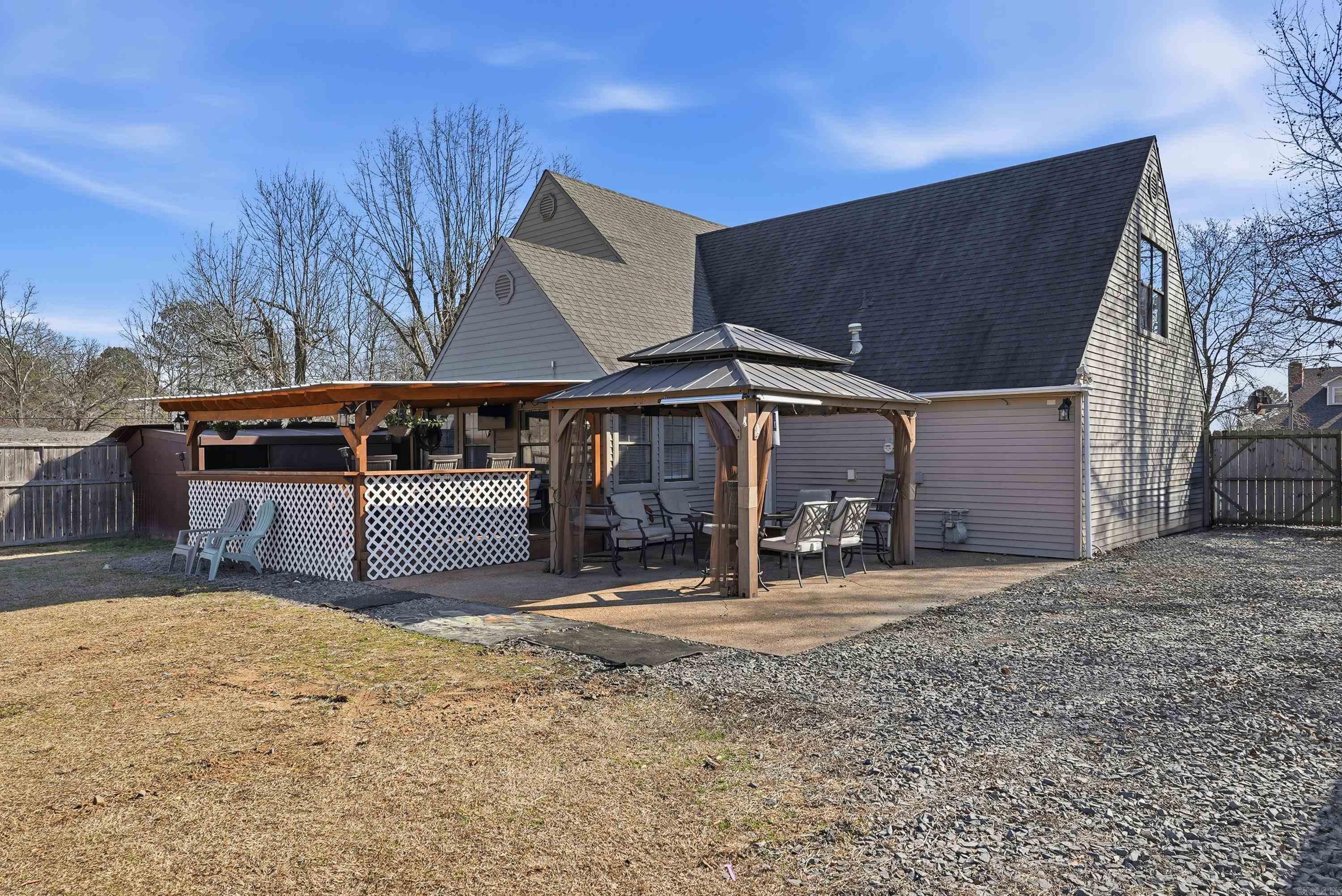 16 Burnett Circle Property Photo 24