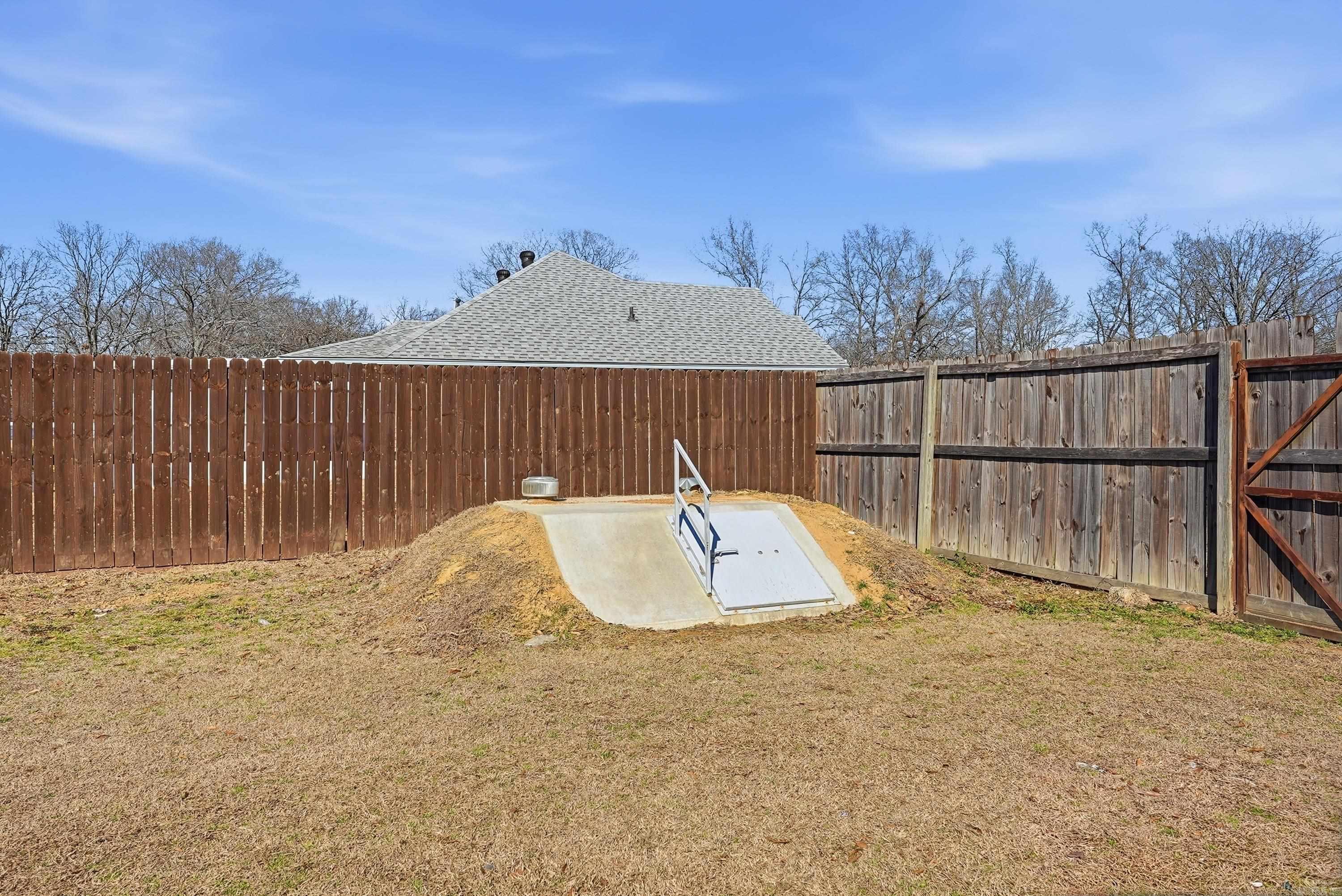 16 Burnett Circle Property Photo 28