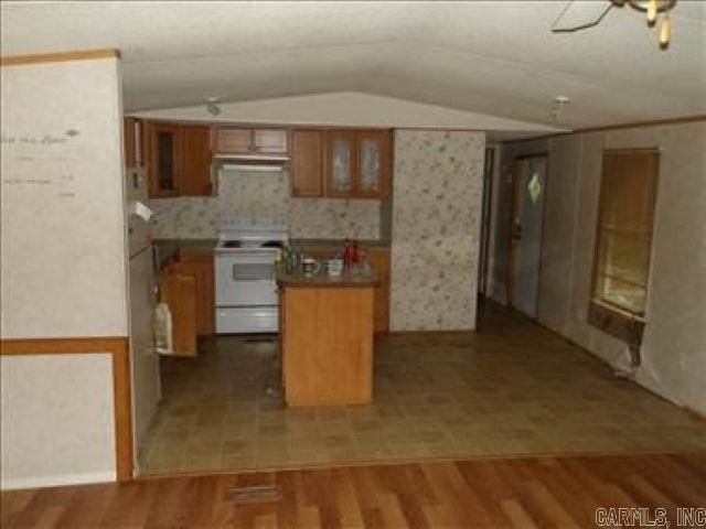 4216 E 38th Street Property Photo 6