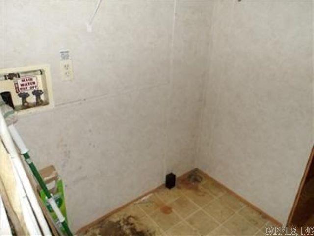 4216 E 38th Street Property Photo 14