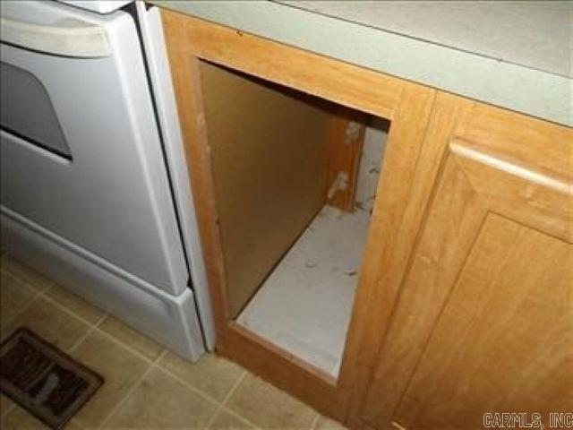 4216 E 38th Street Property Photo 18