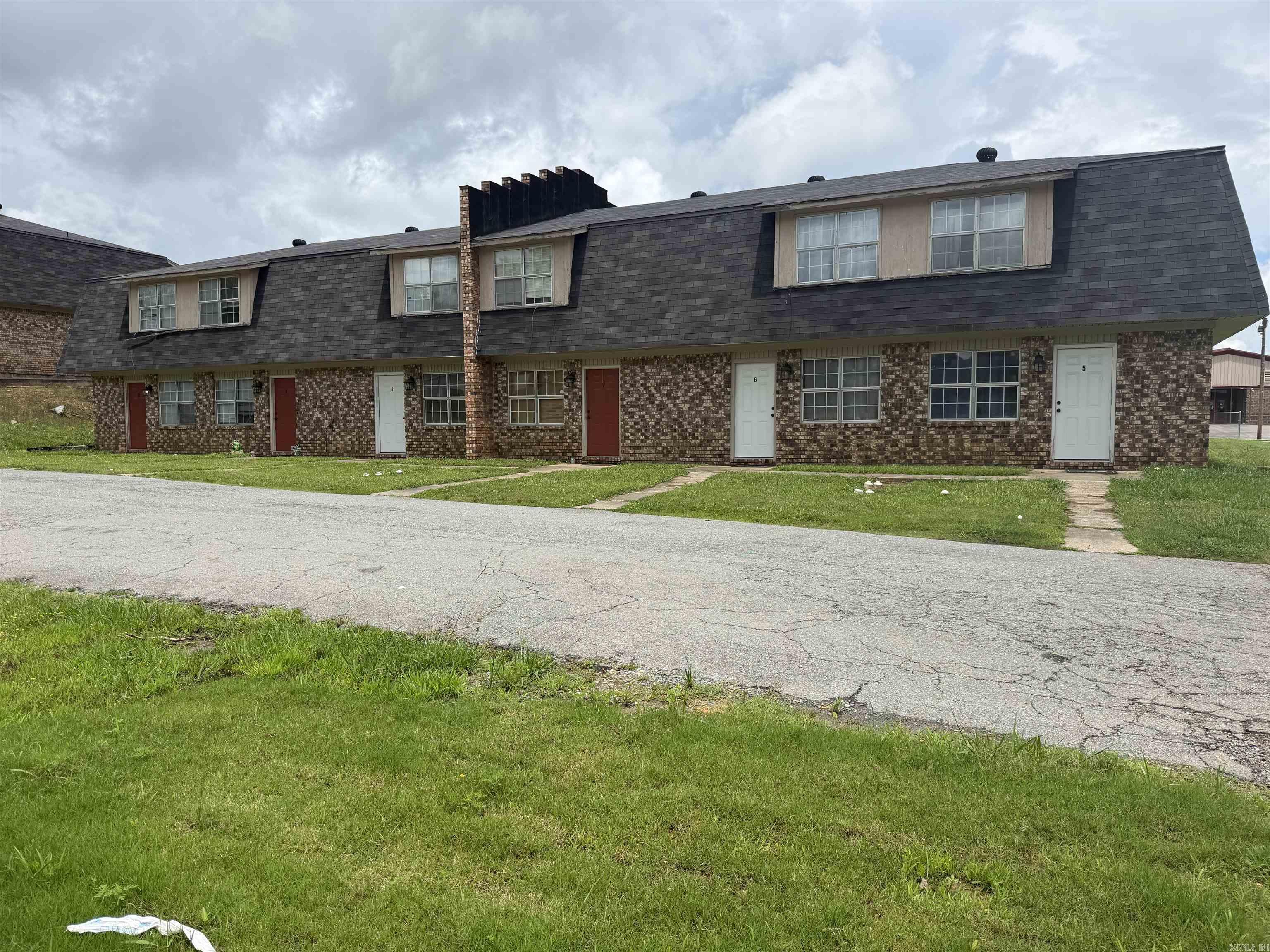 201 White Hall Property Photo 1
