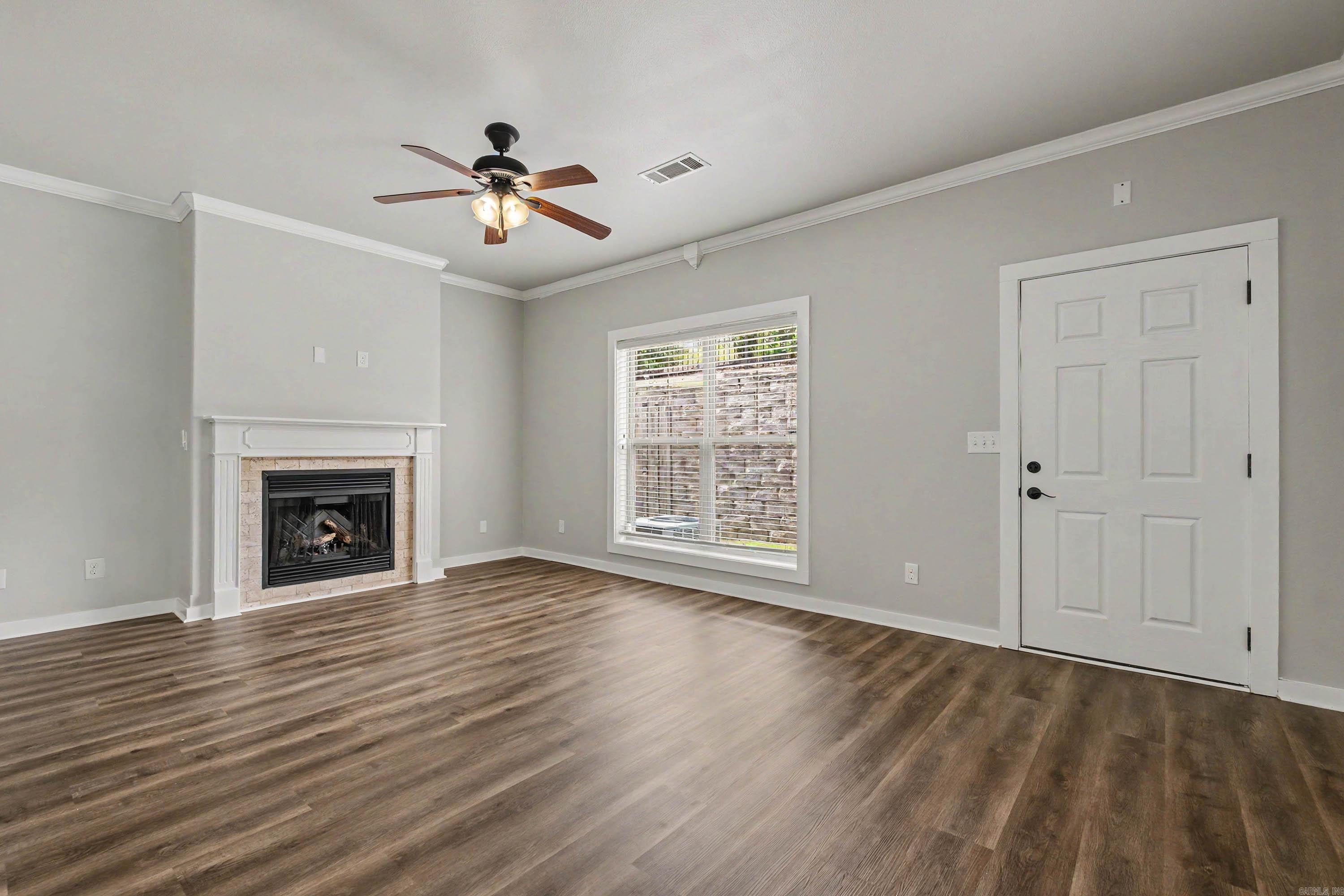 101 Venezia Property Photo 3