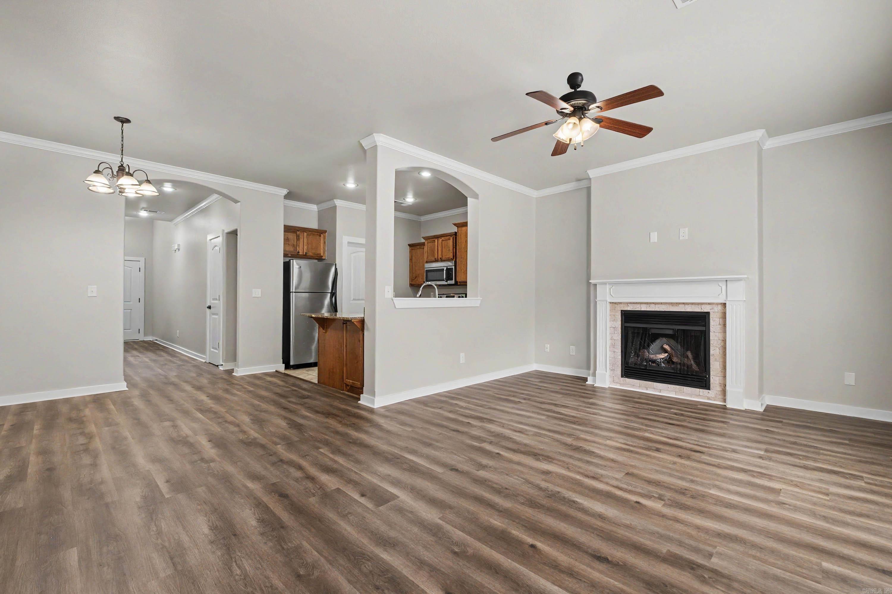 101 Venezia Property Photo 4