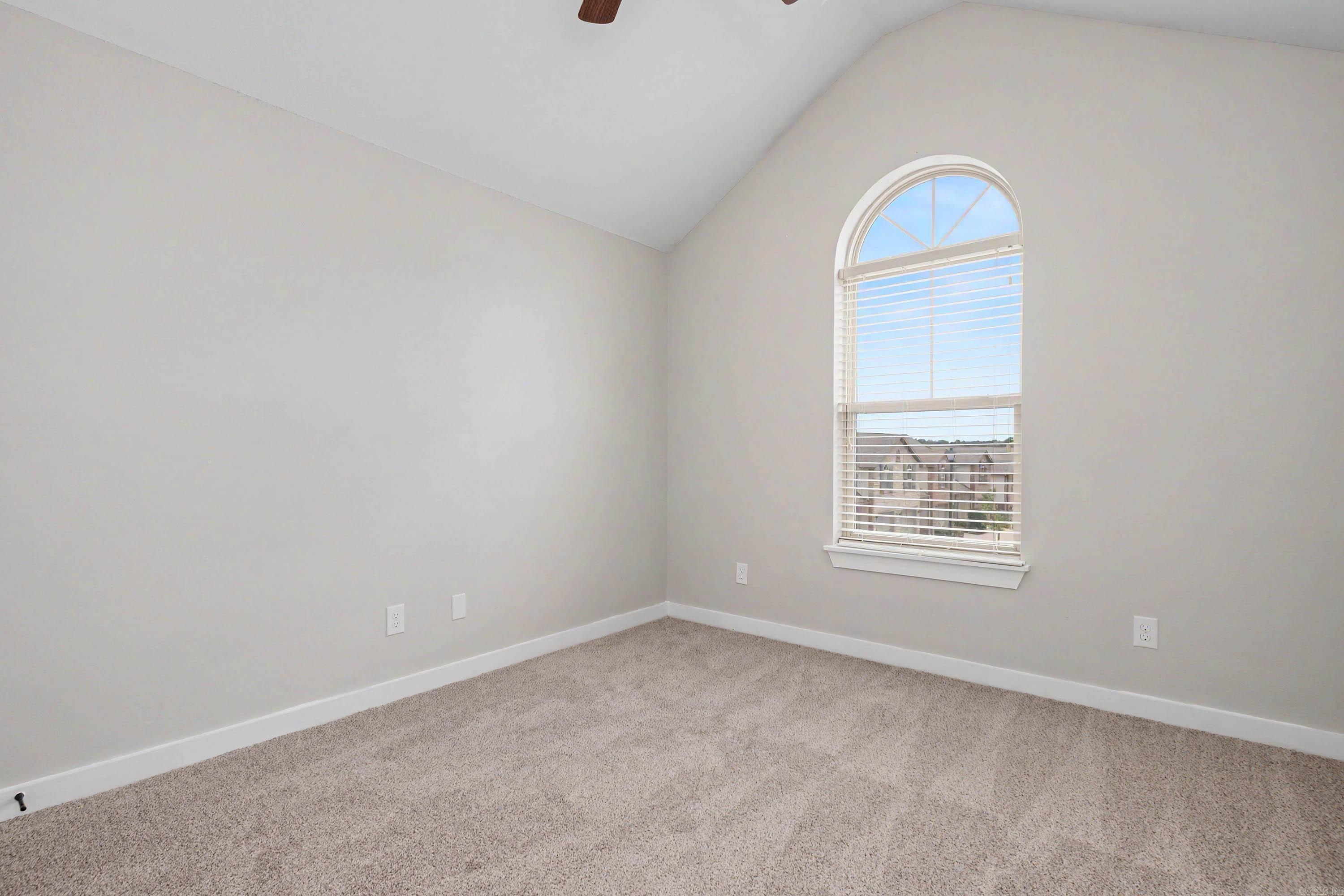 101 Venezia Property Photo 24