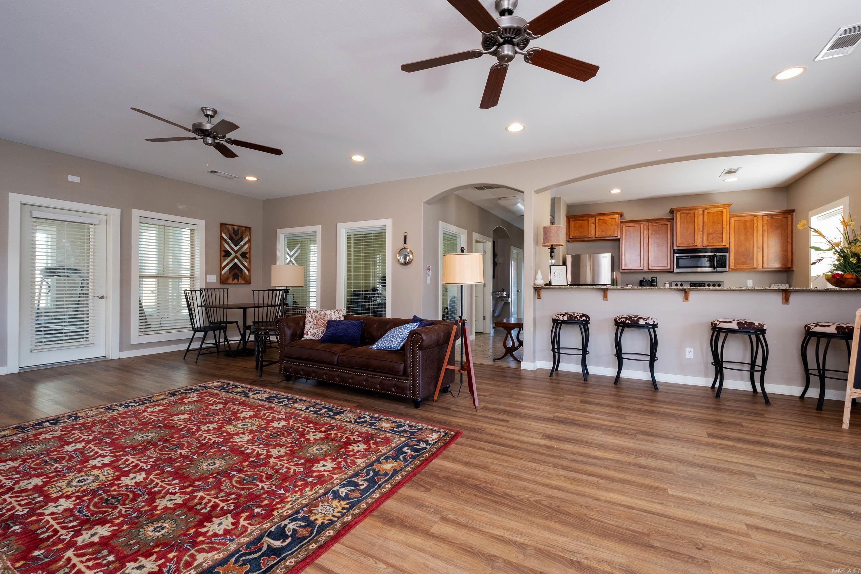 101 Venezia Property Photo 34